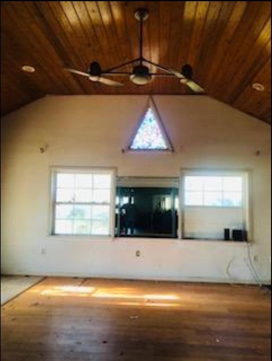 1924 W Decker Ave, Orange, TX 77632