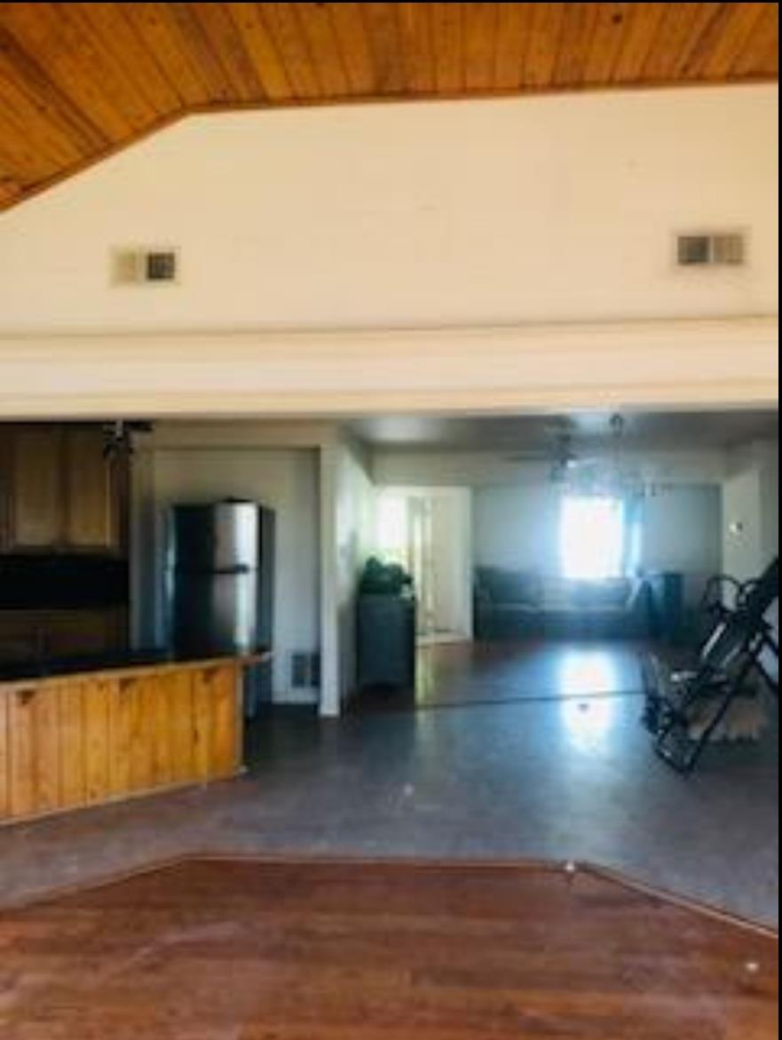 1924 W Decker Ave, Orange, TX 77632