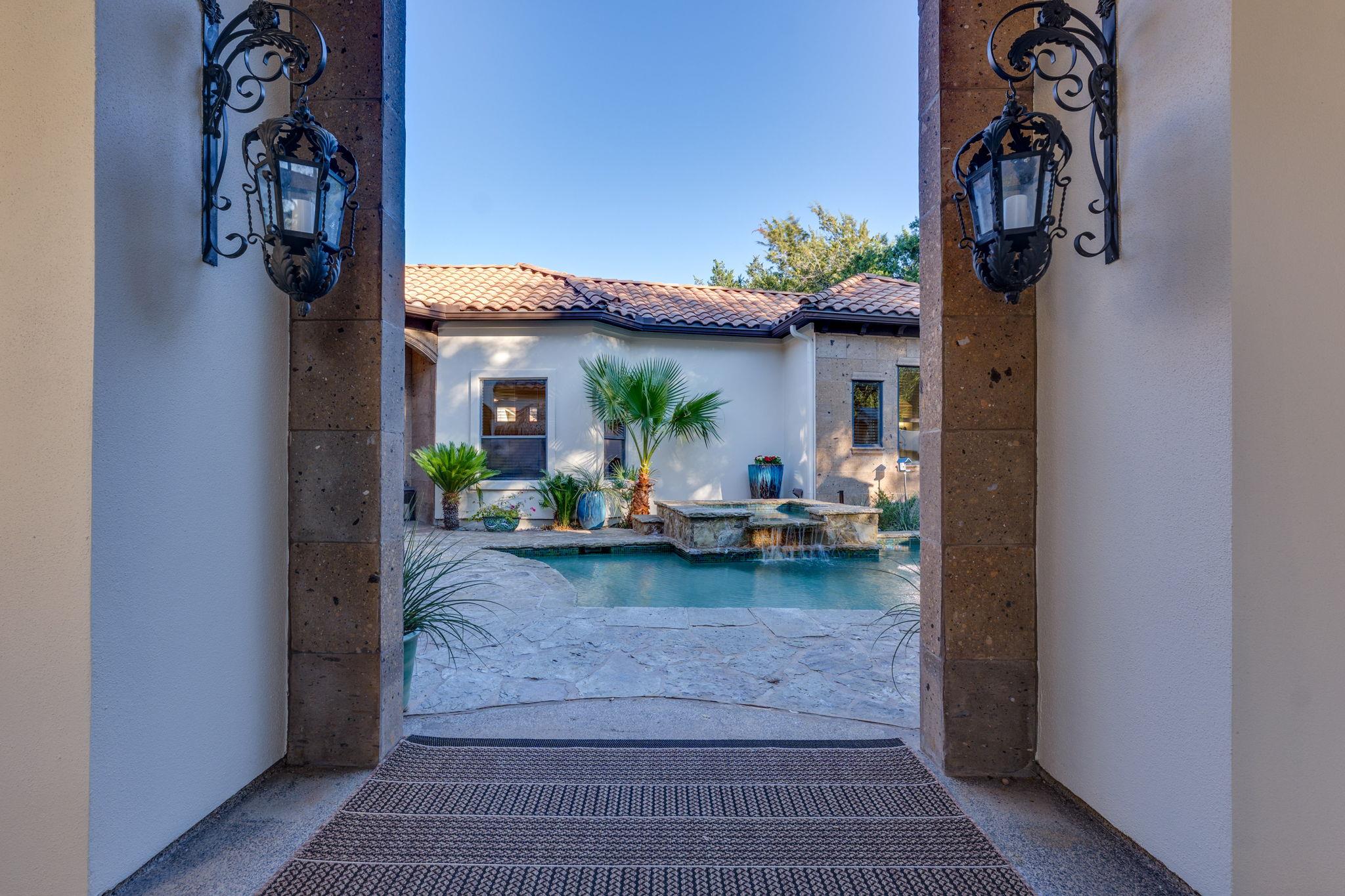 3 The Hills Dr, The Hills, TX 78738