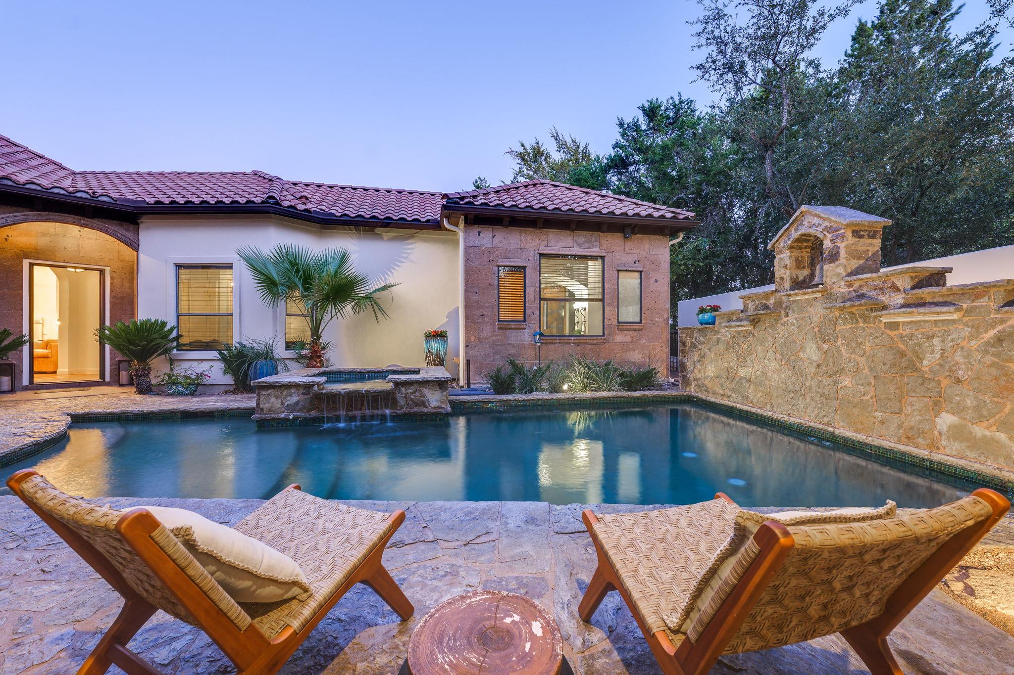 3 The Hills Dr, The Hills, TX 78738