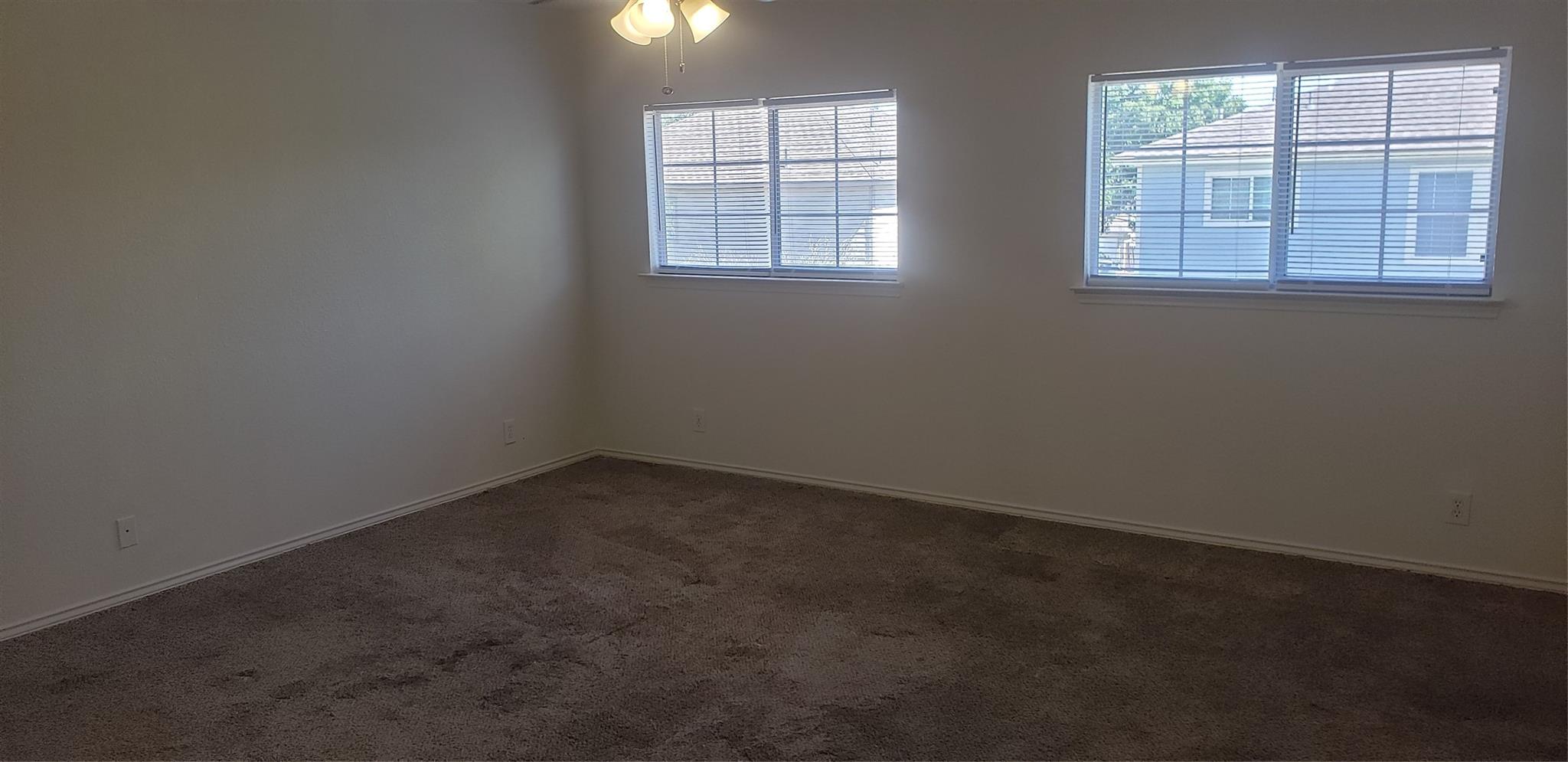 84 Elm Hill Ct, San Marcos, TX 78666