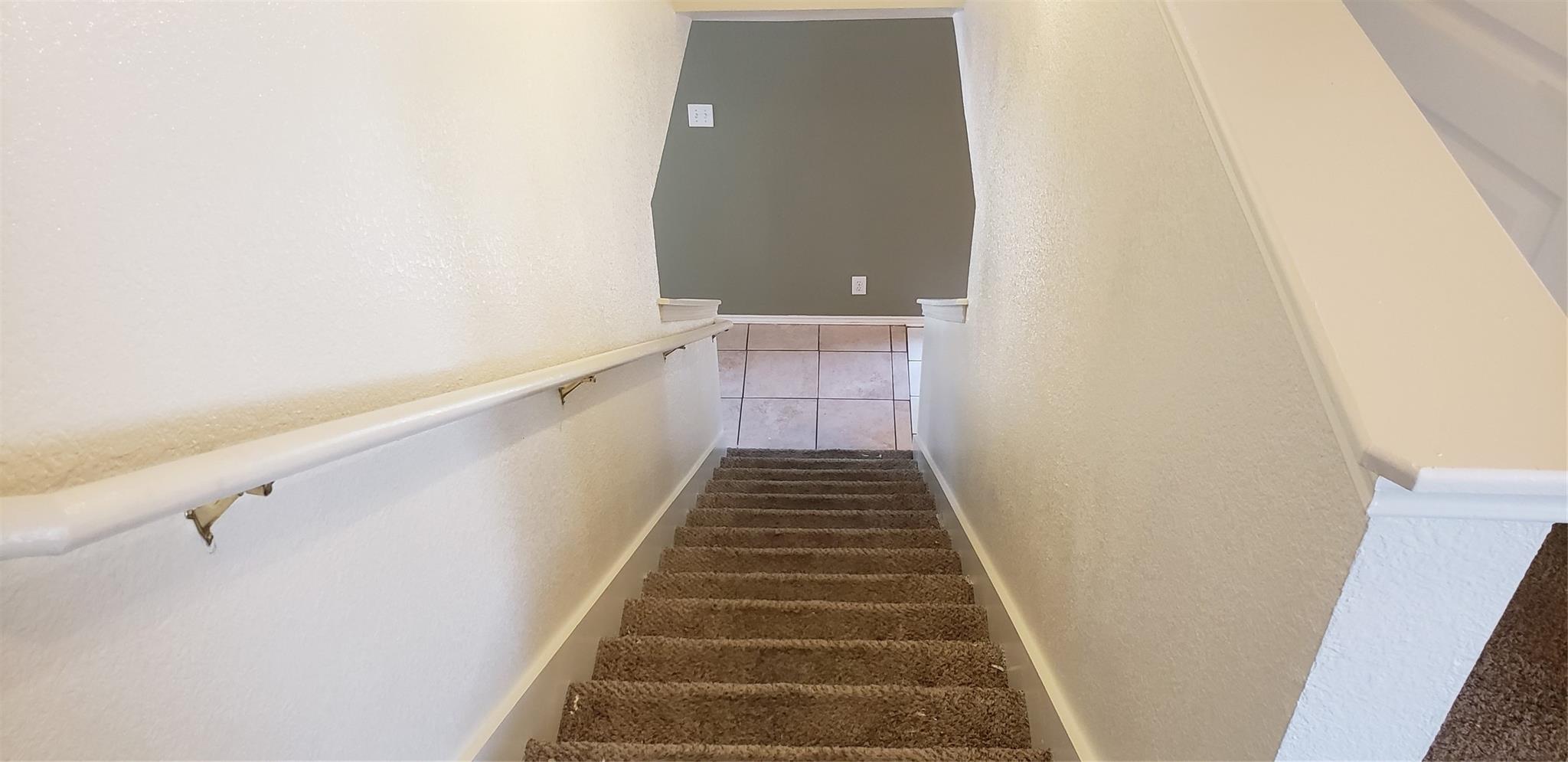 84 Elm Hill Ct, San Marcos, TX 78666