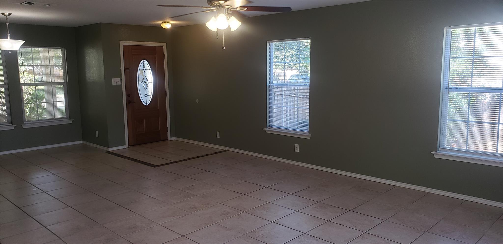 84 Elm Hill Ct, San Marcos, TX 78666