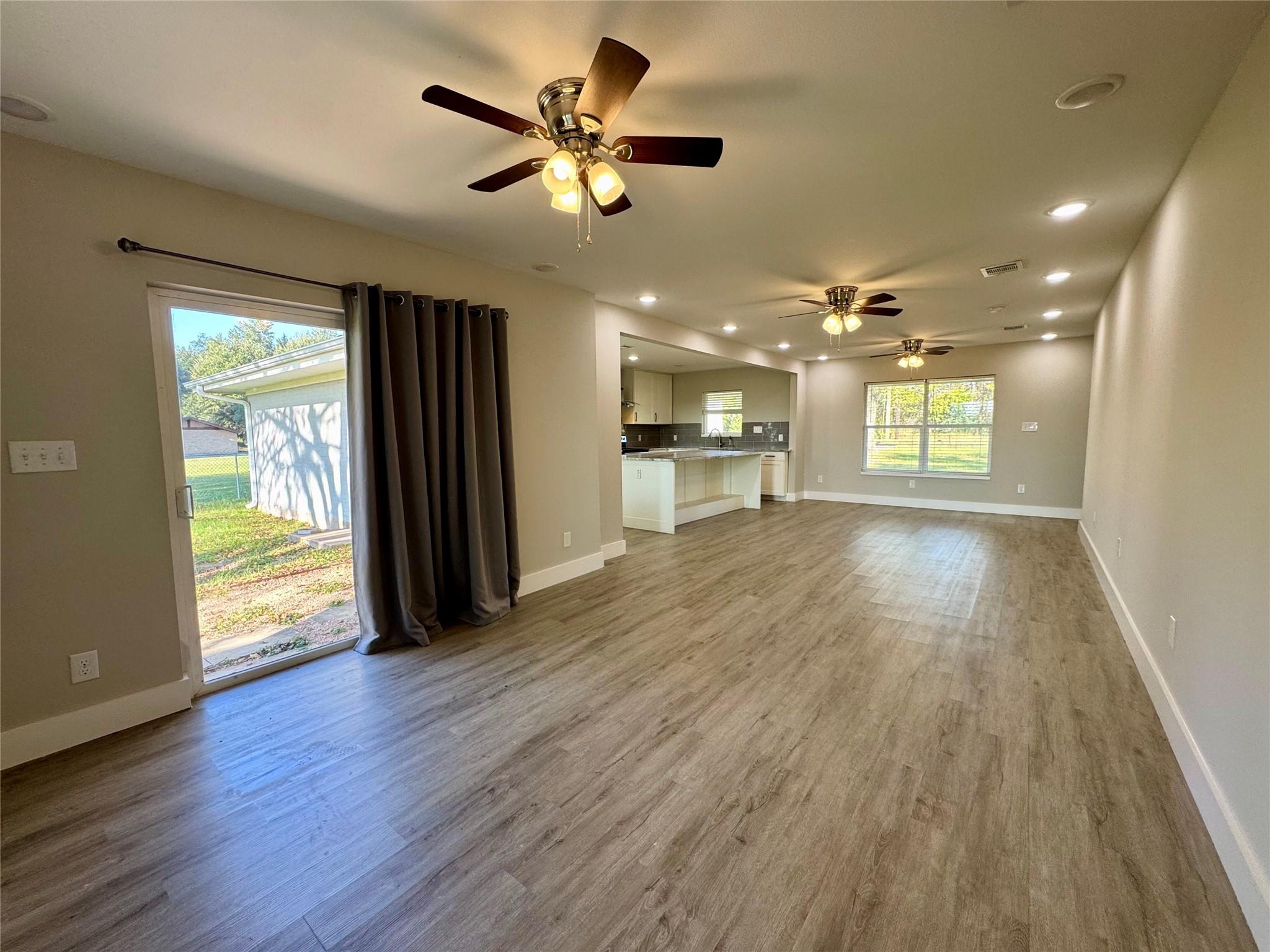 813 Central Ave, Elgin, TX 78621