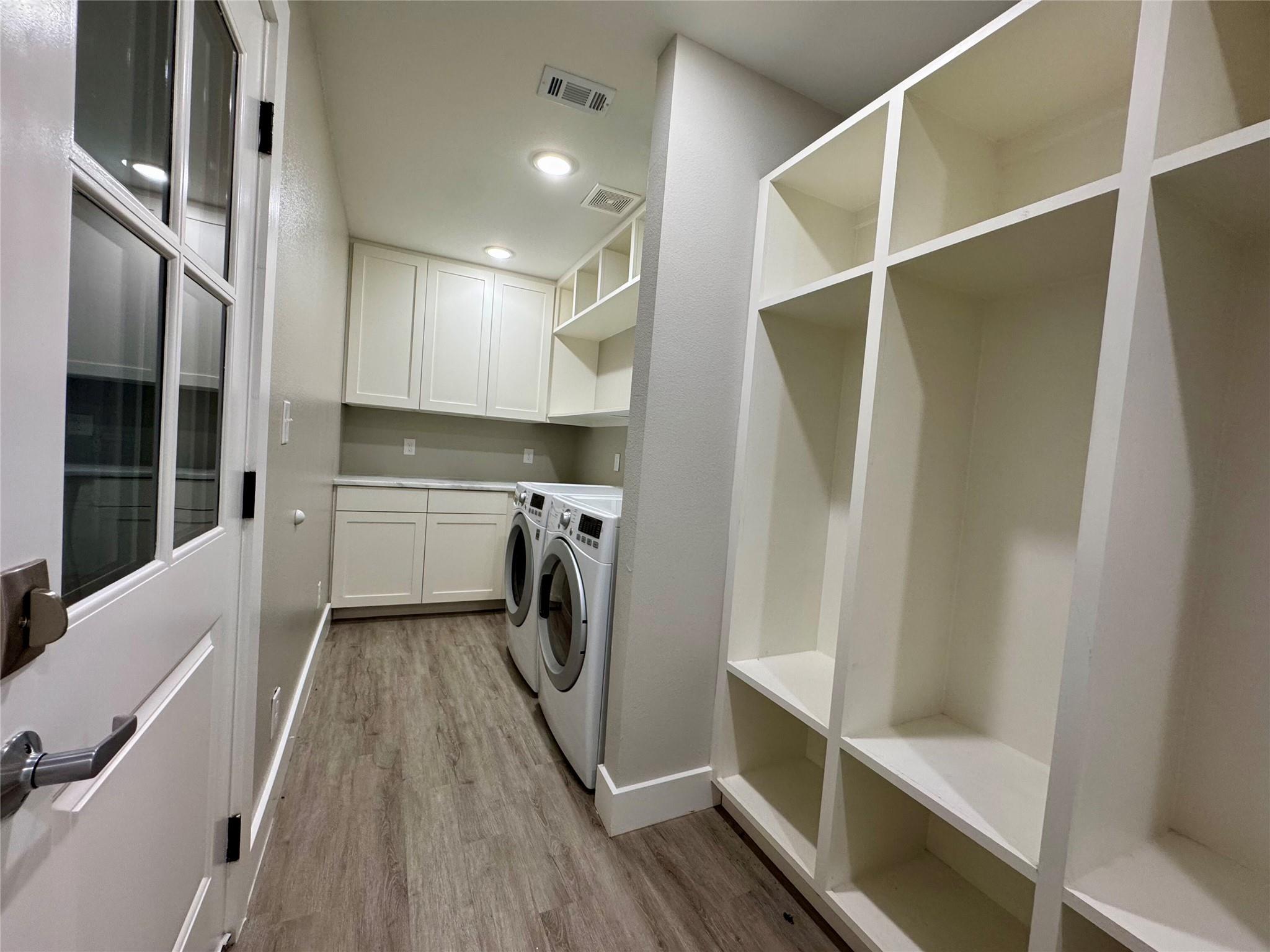 813 Central Ave, Elgin, TX 78621