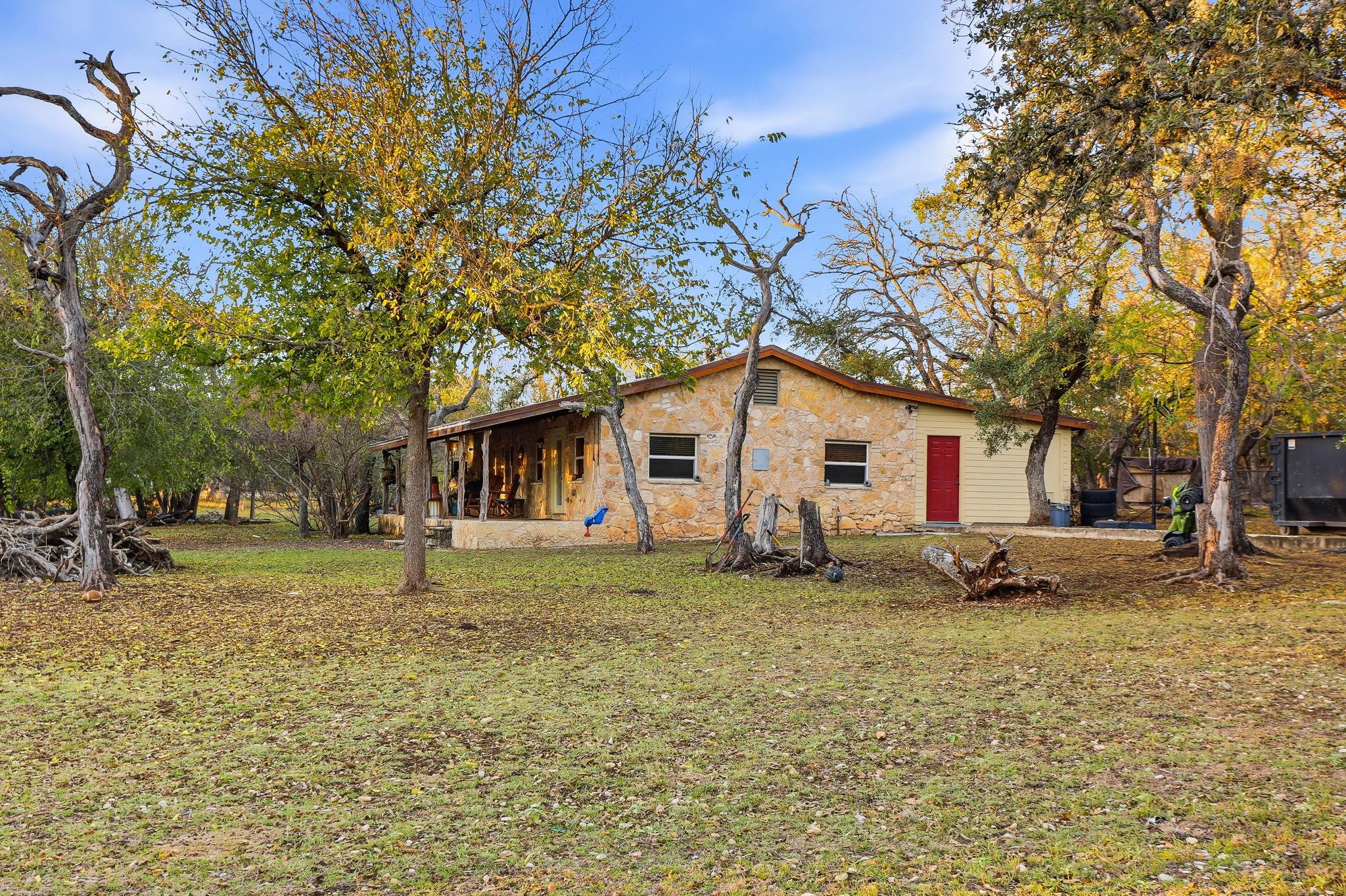 340 Rio Oak, Pipe Creek, TX 78063
