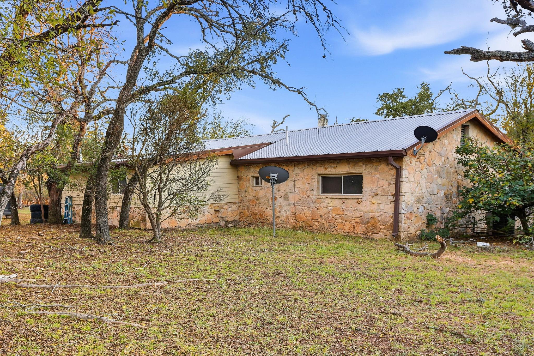 340 Rio Oak, Pipe Creek, TX 78063