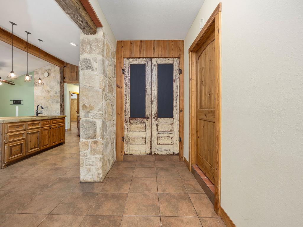 340 Rio Oak, Pipe Creek, TX 78063