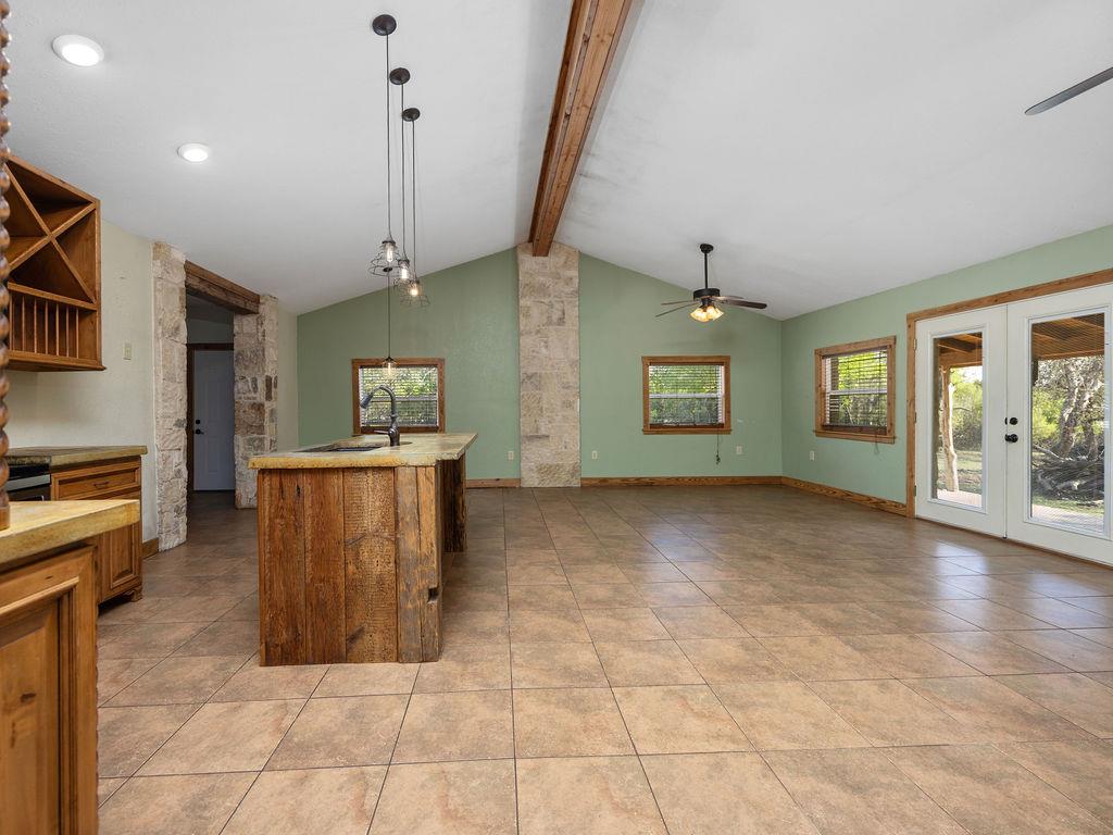 340 Rio Oak, Pipe Creek, TX 78063