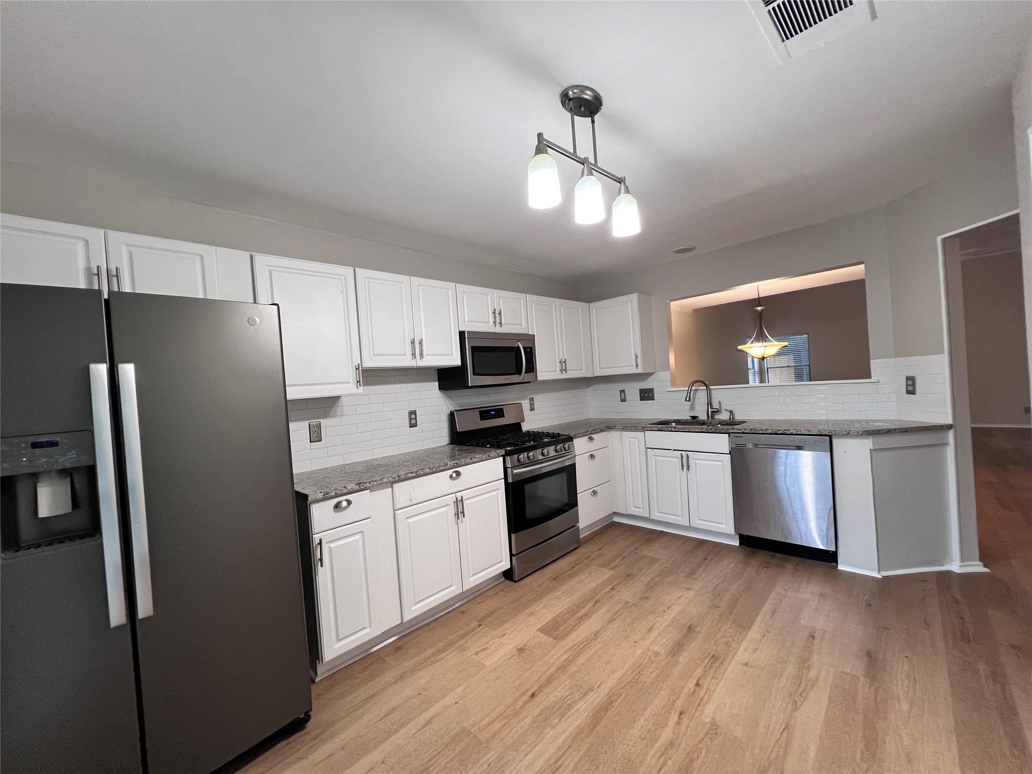 1518 White Oak Loop, Round Rock, TX 78681