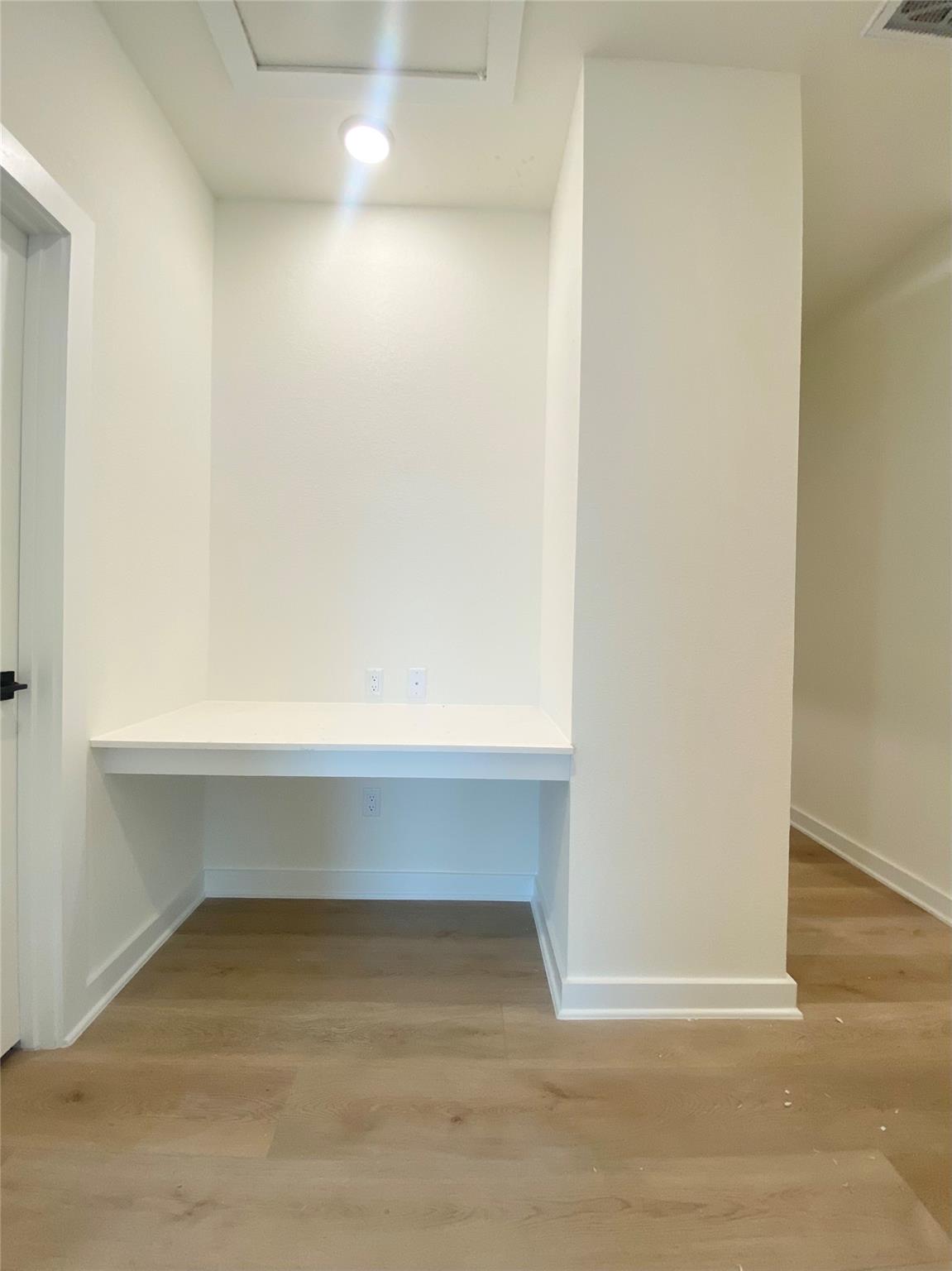 700 Horseshoe Dr # 301, Leander, TX 78641