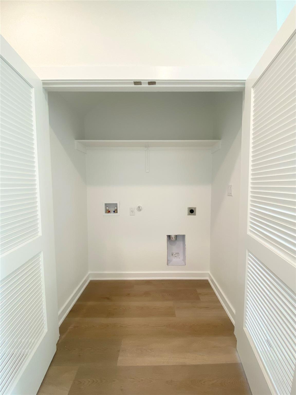 700 Horseshoe Dr # 301, Leander, TX 78641