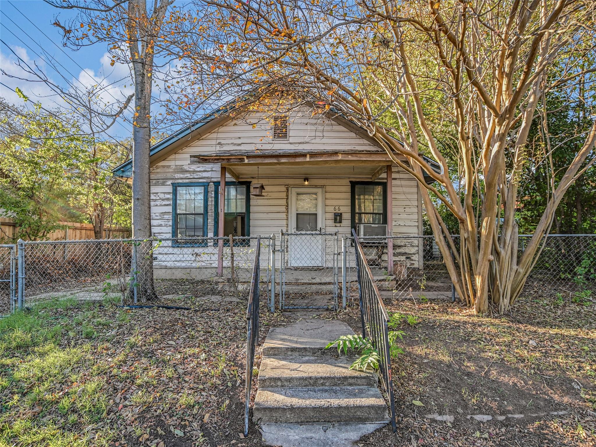 66 Cross St, Austin, TX 78702