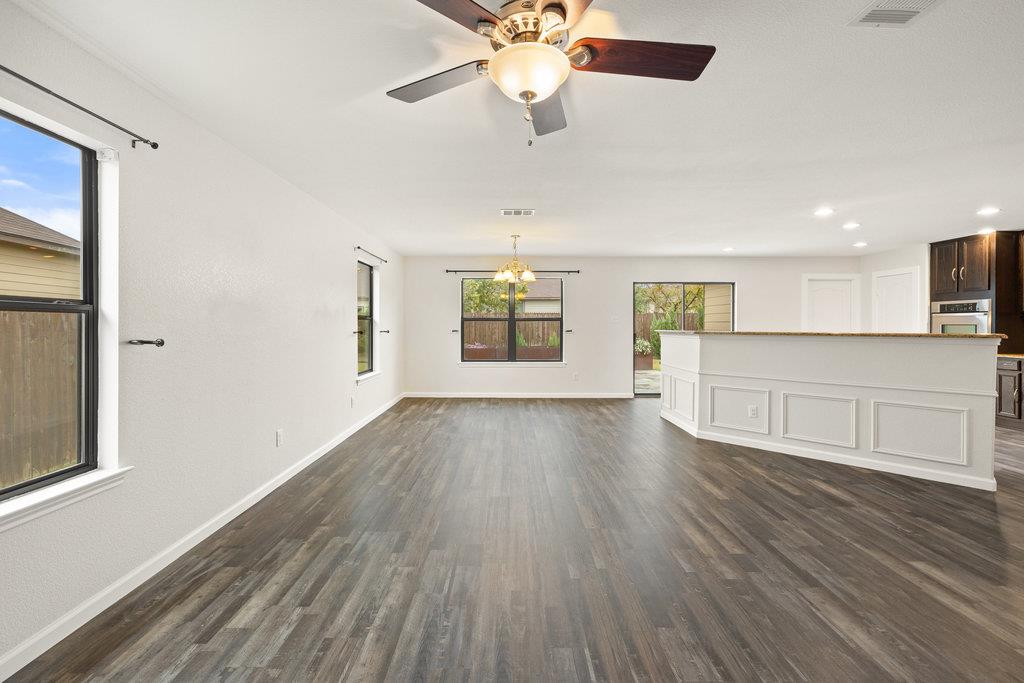 1004 Bethel Way, Pflugerville, TX 78660