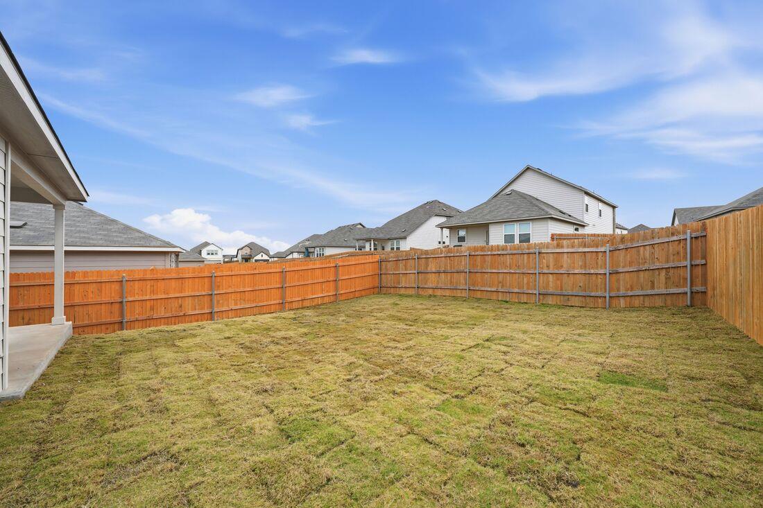 812 Drystone Trl, Liberty Hill, TX 78642