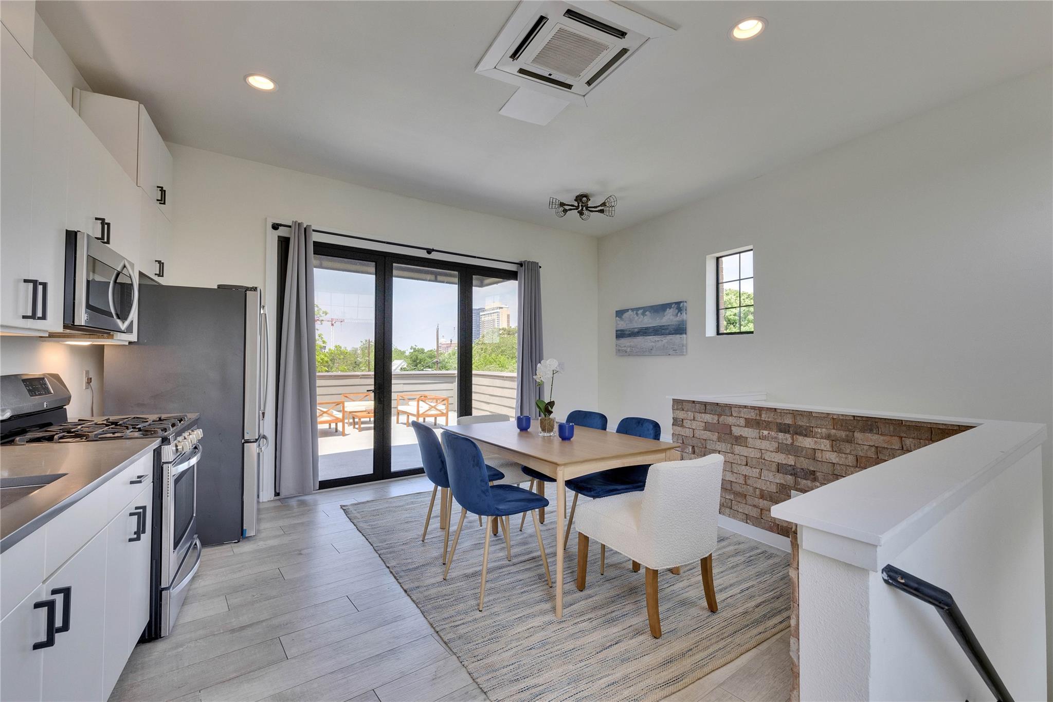 808 E Lydia St, Austin, TX 78702