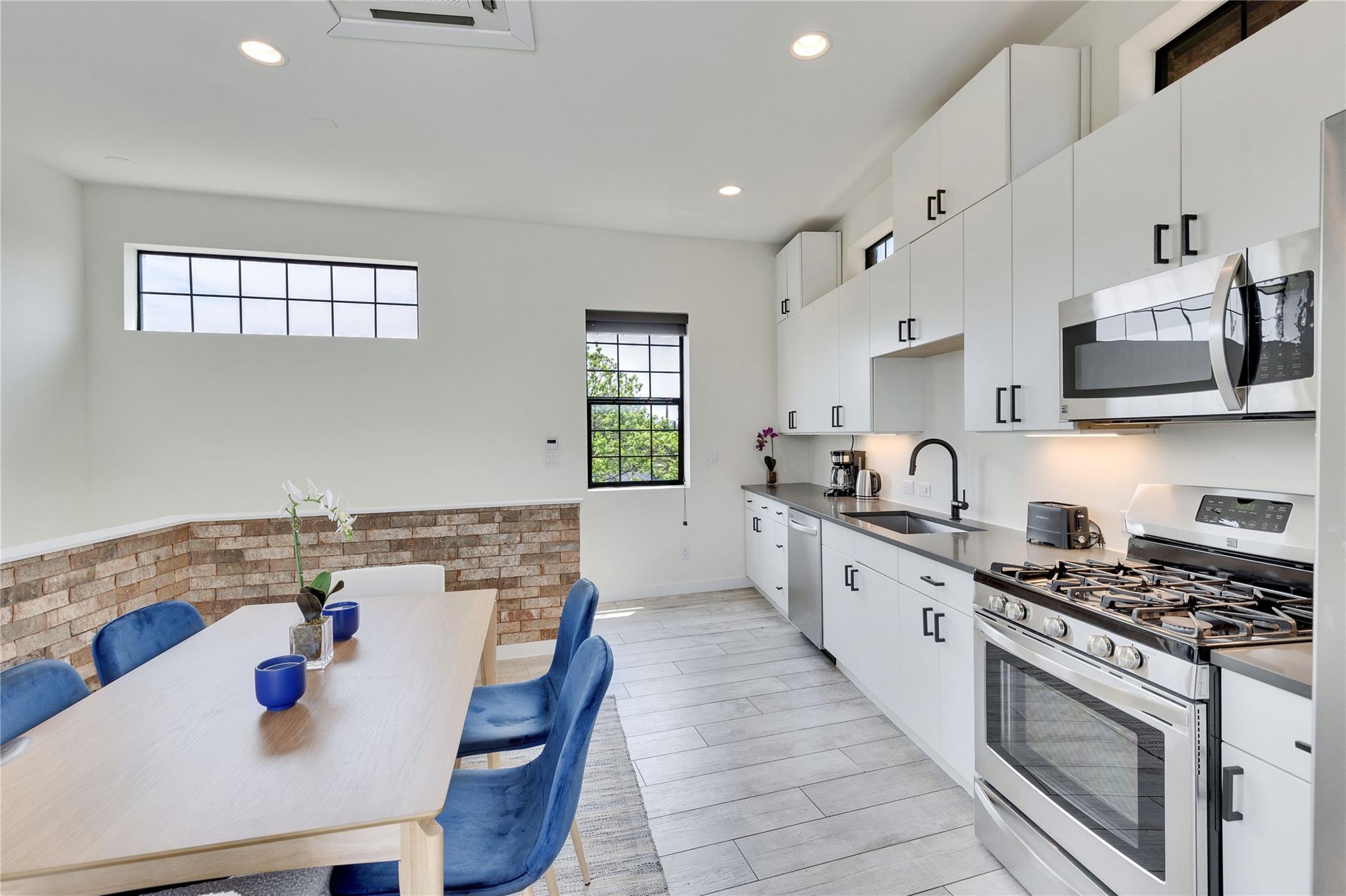 808 E Lydia St, Austin, TX 78702