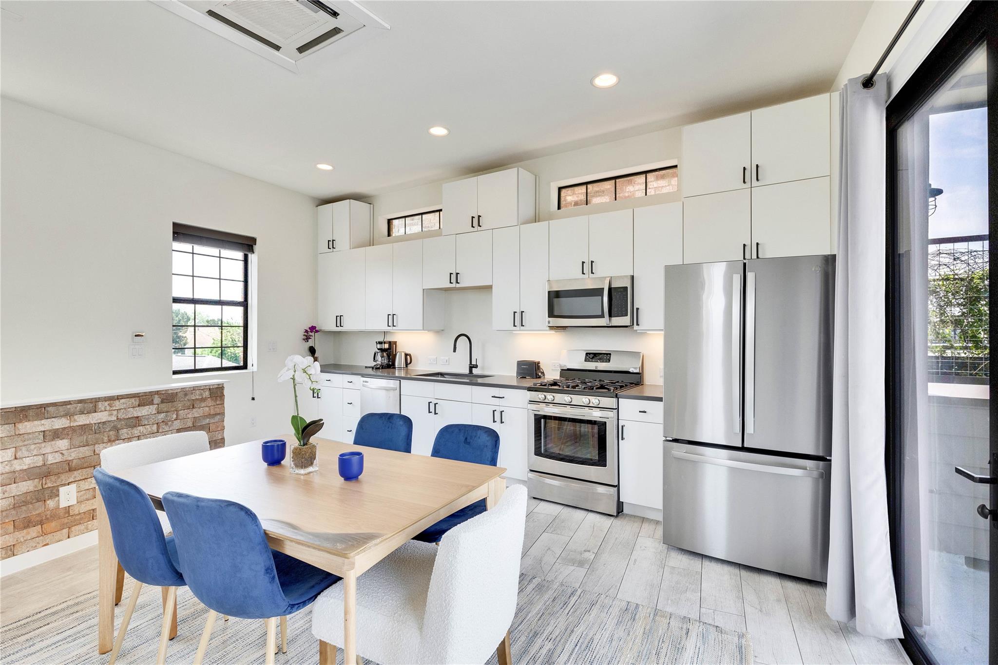 808 E Lydia St, Austin, TX 78702