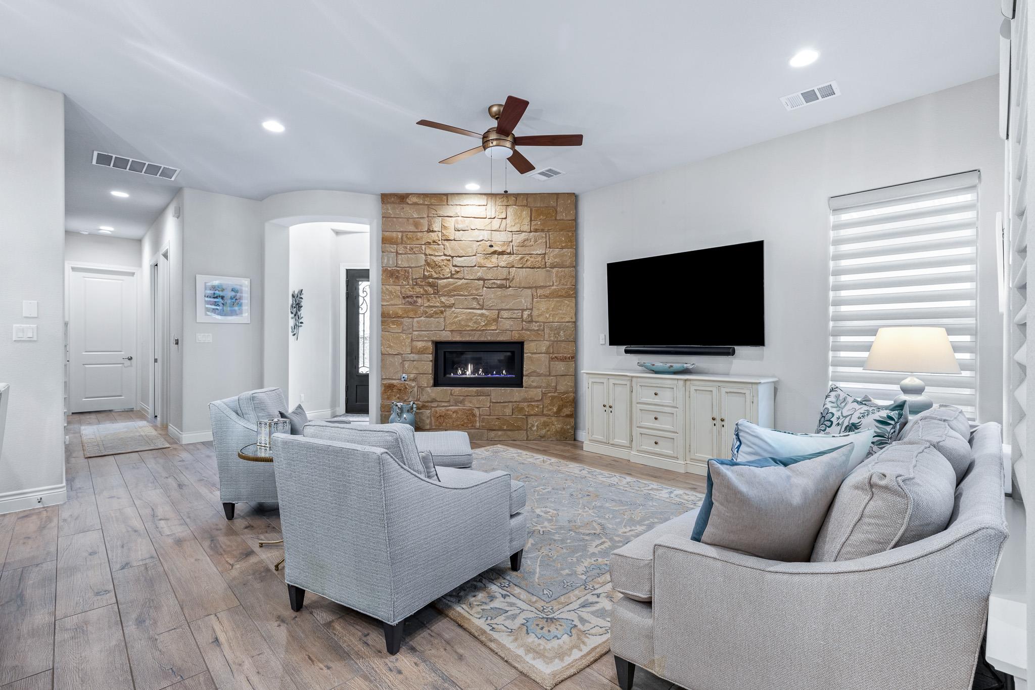 317 Skyflower Dr, Georgetown, TX 78628