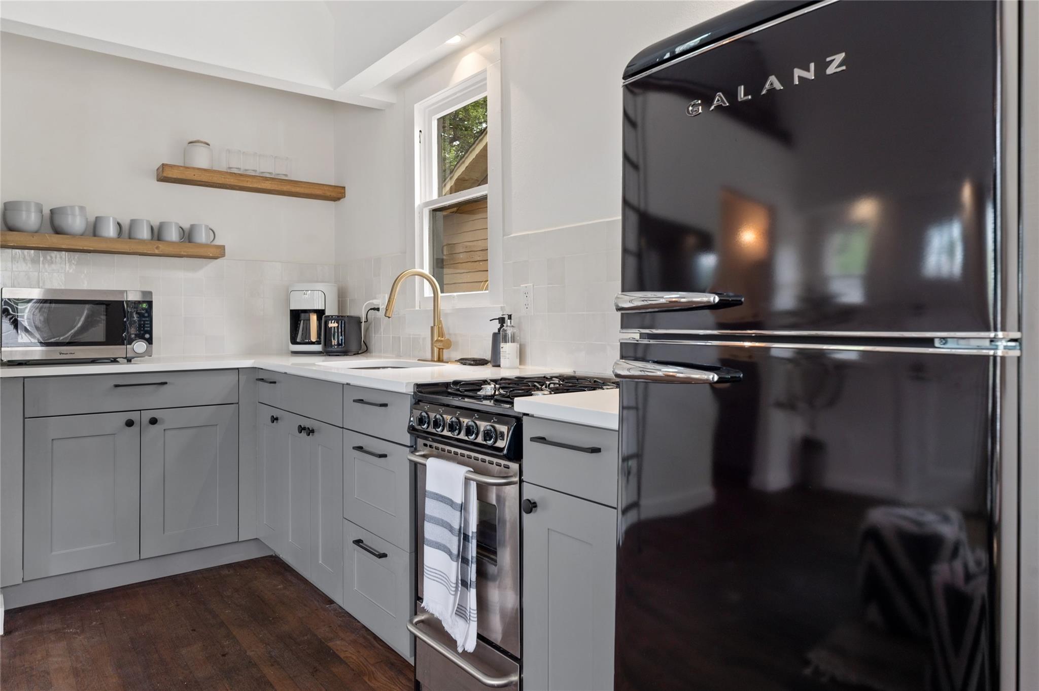 1507 Drake Ave # A, Austin, TX 78704