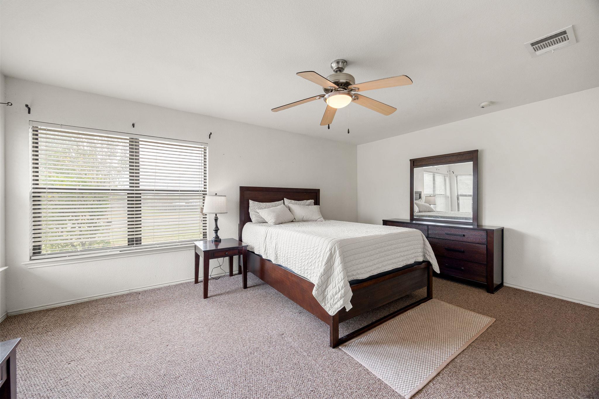 166 Kristen Dr, Kyle, TX 78640