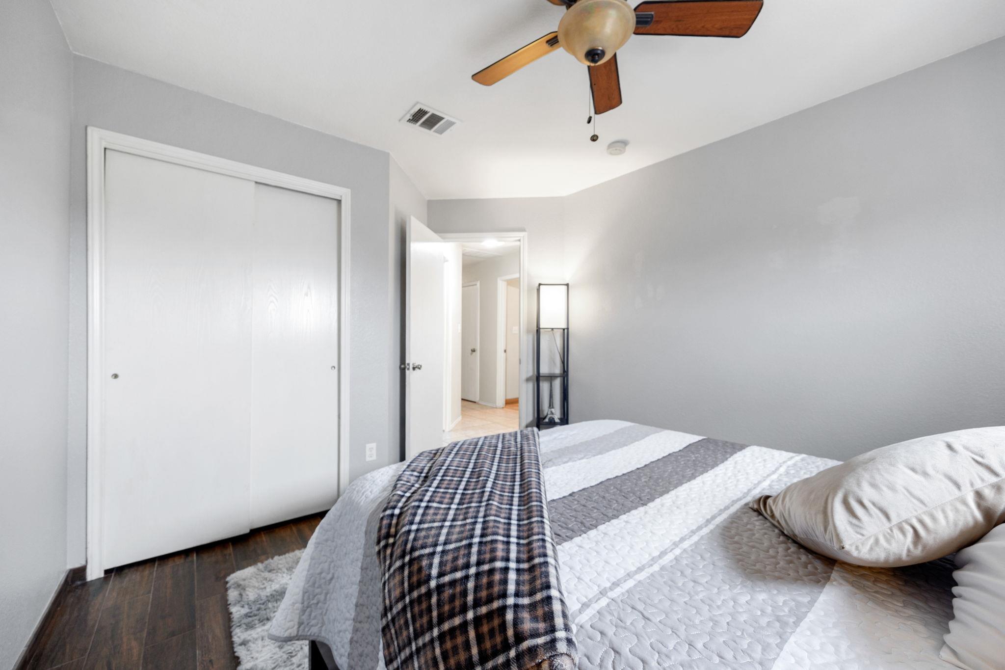 166 Kristen Dr, Kyle, TX 78640