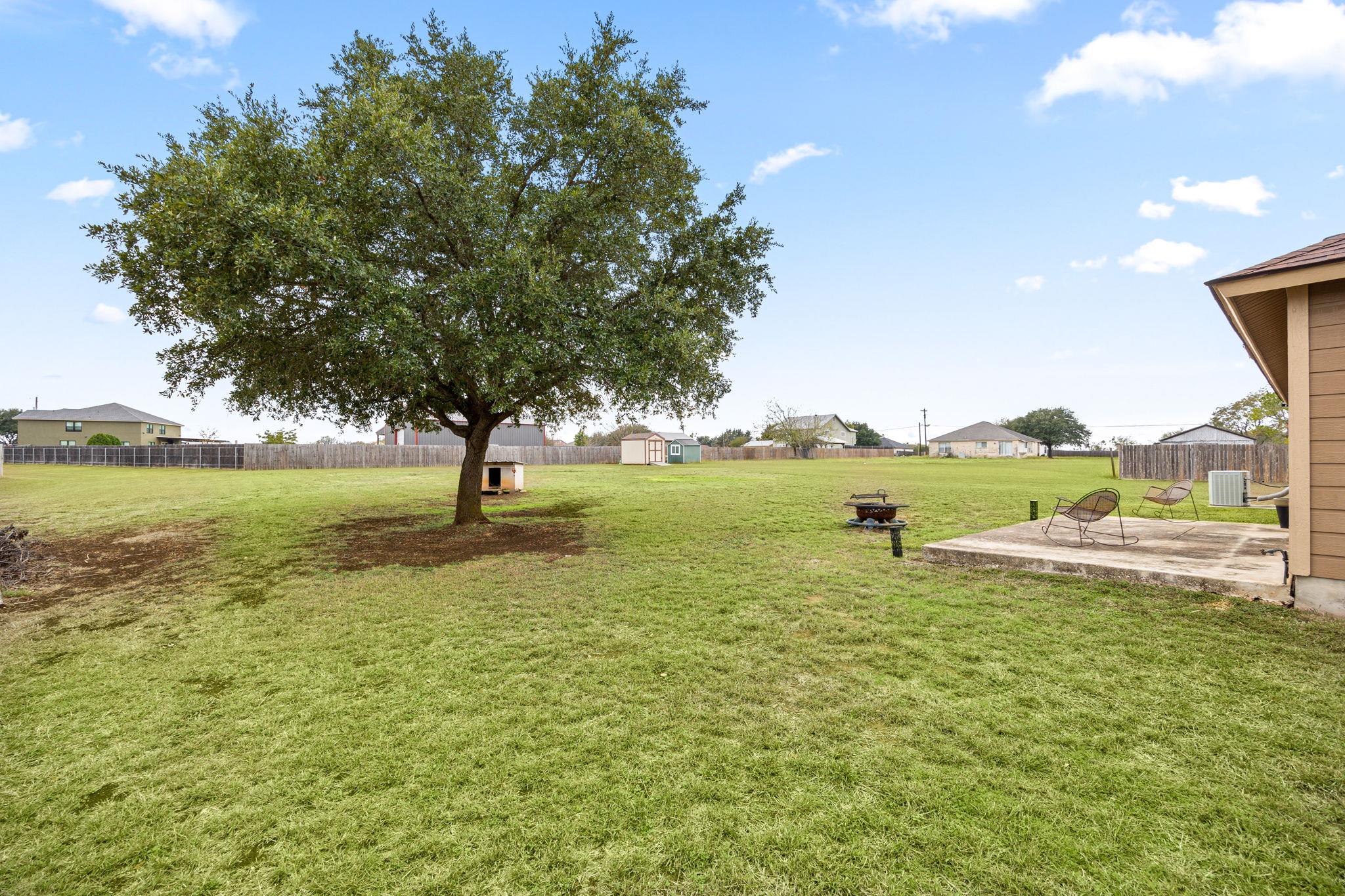 166 Kristen Dr, Kyle, TX 78640