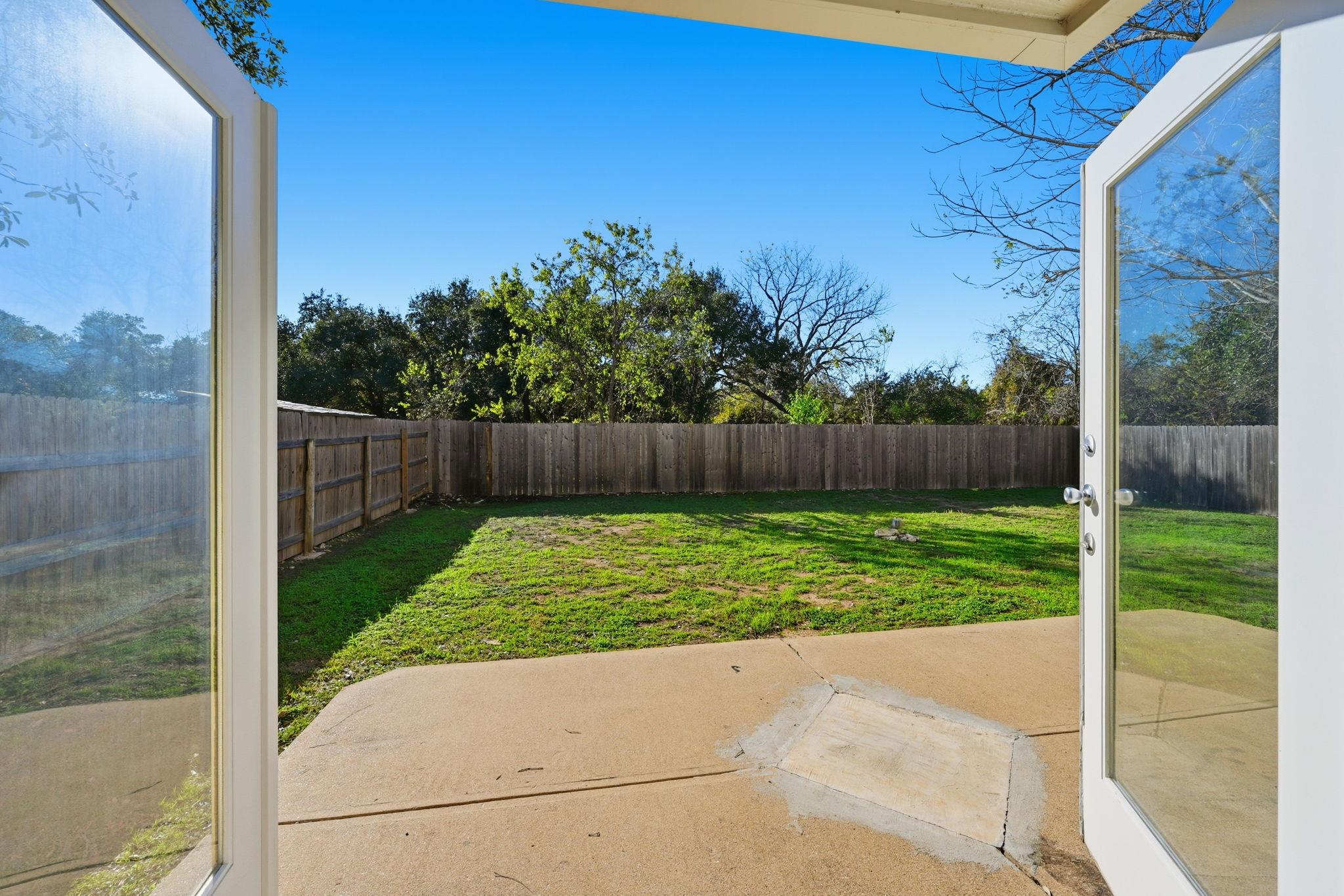 2521 Claudia Dr, Leander, TX 78641