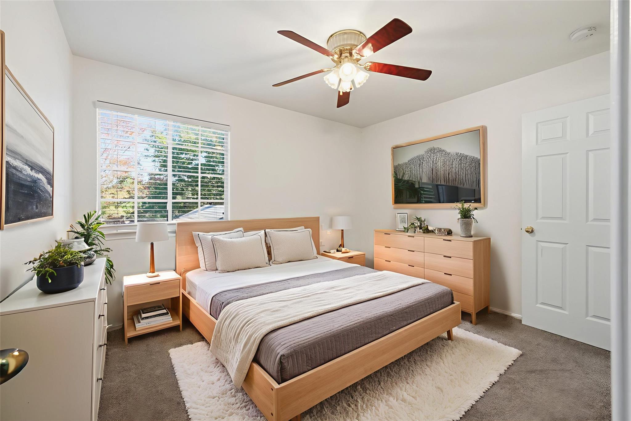 2521 Claudia Dr, Leander, TX 78641