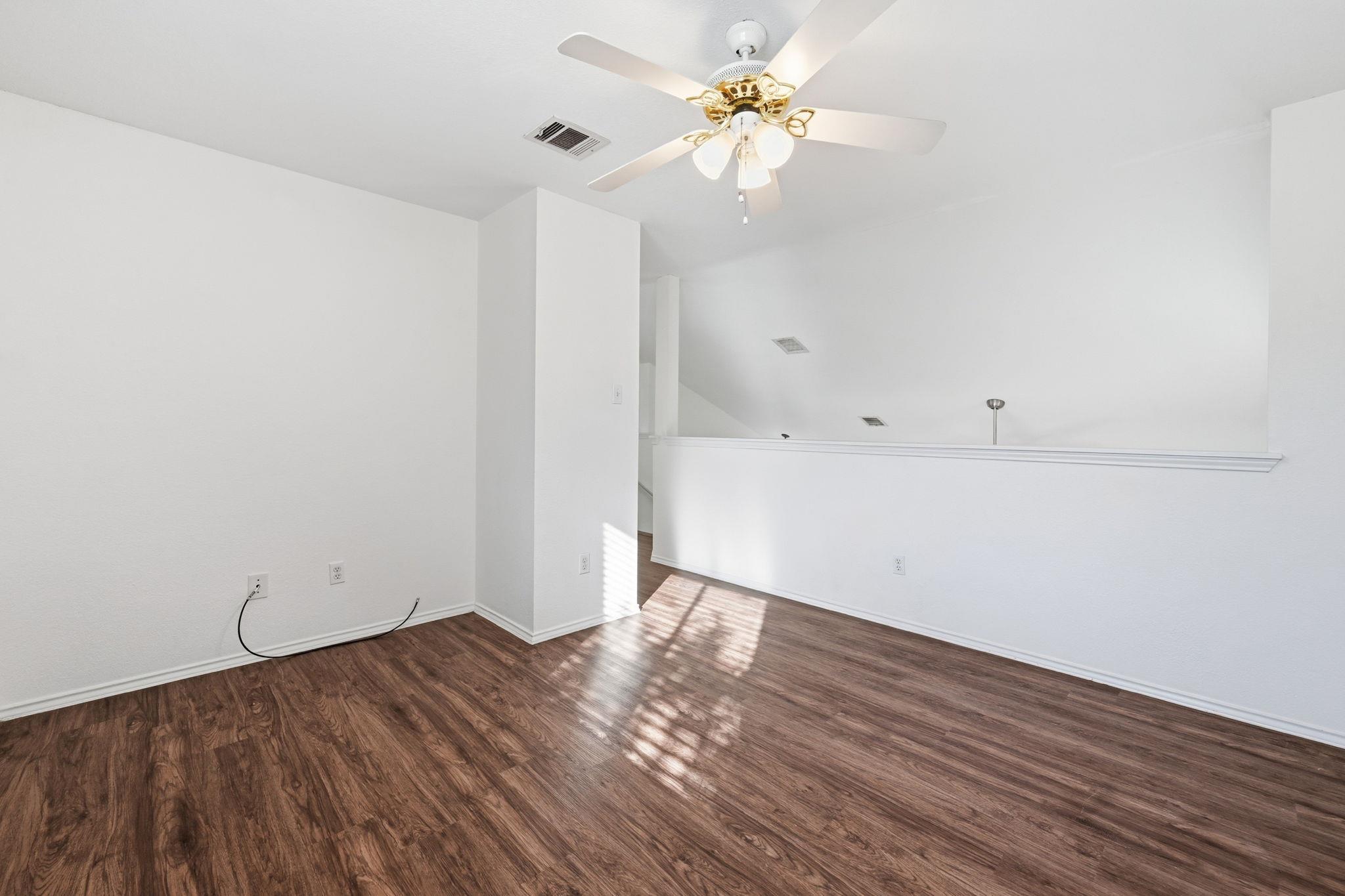 2521 Claudia Dr, Leander, TX 78641