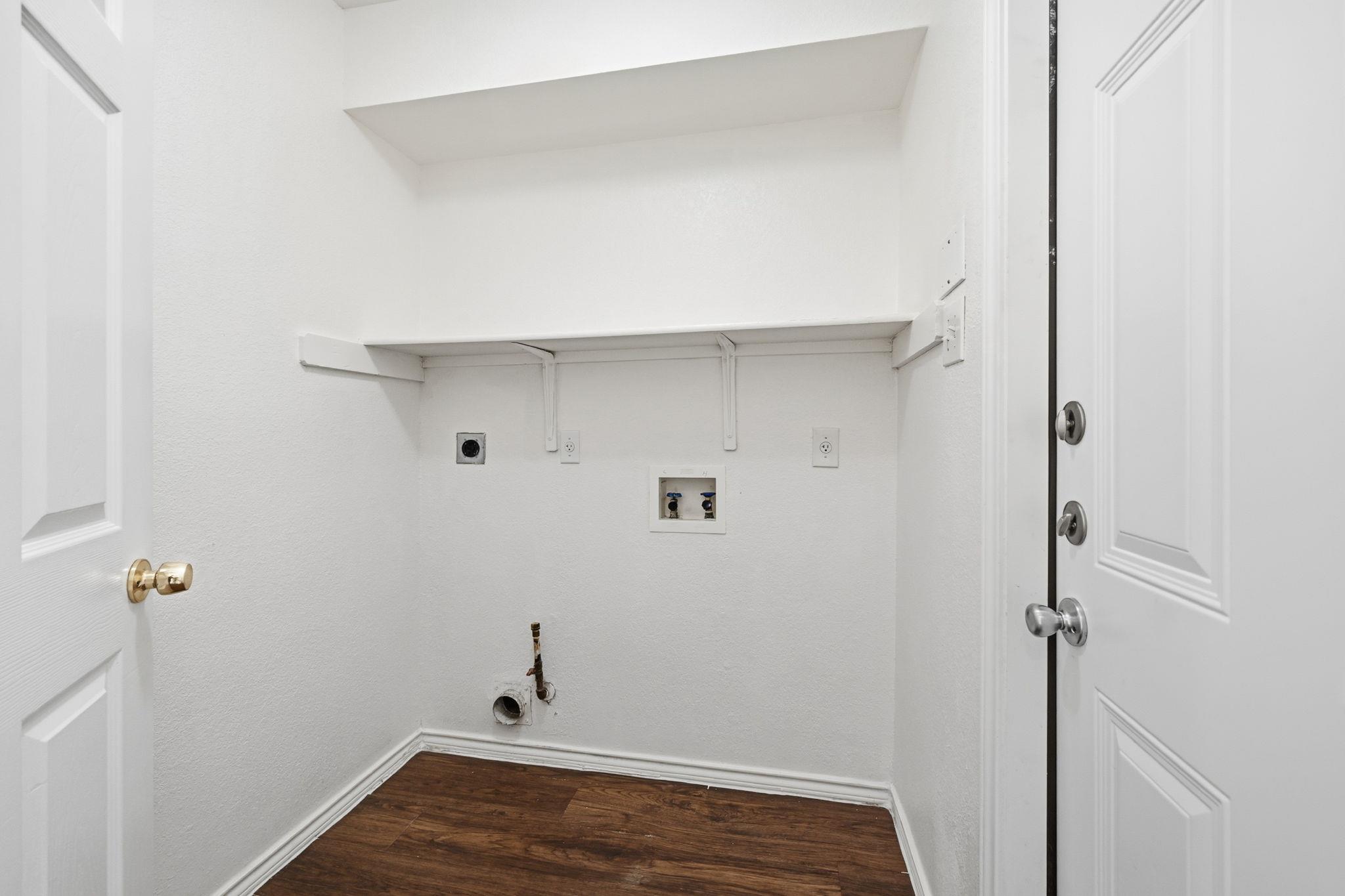 2521 Claudia Dr, Leander, TX 78641