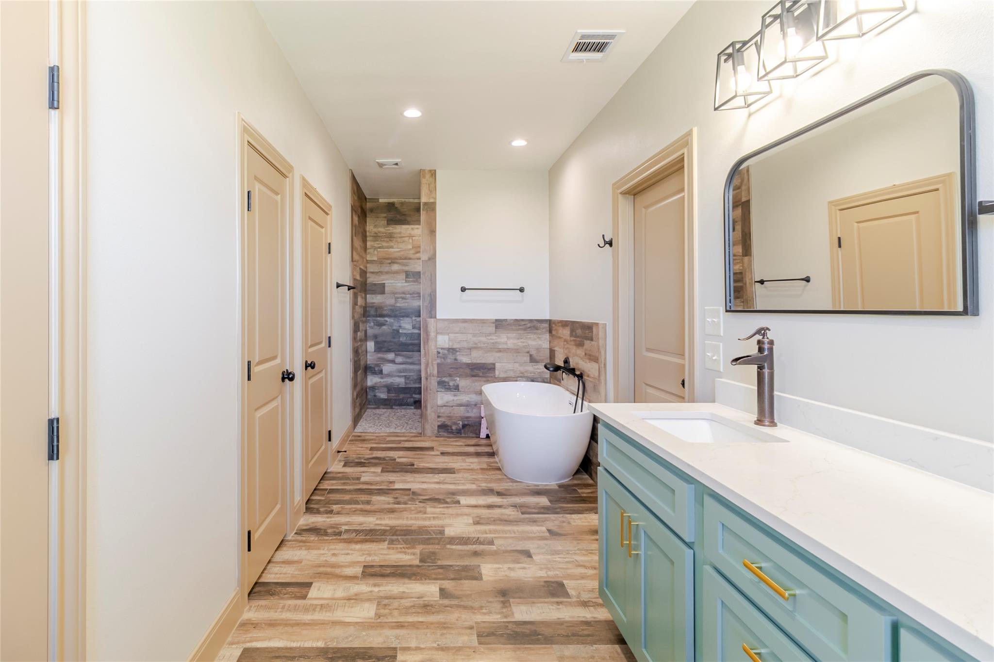 303 Bobs Trl # C, Bastrop, TX 78602