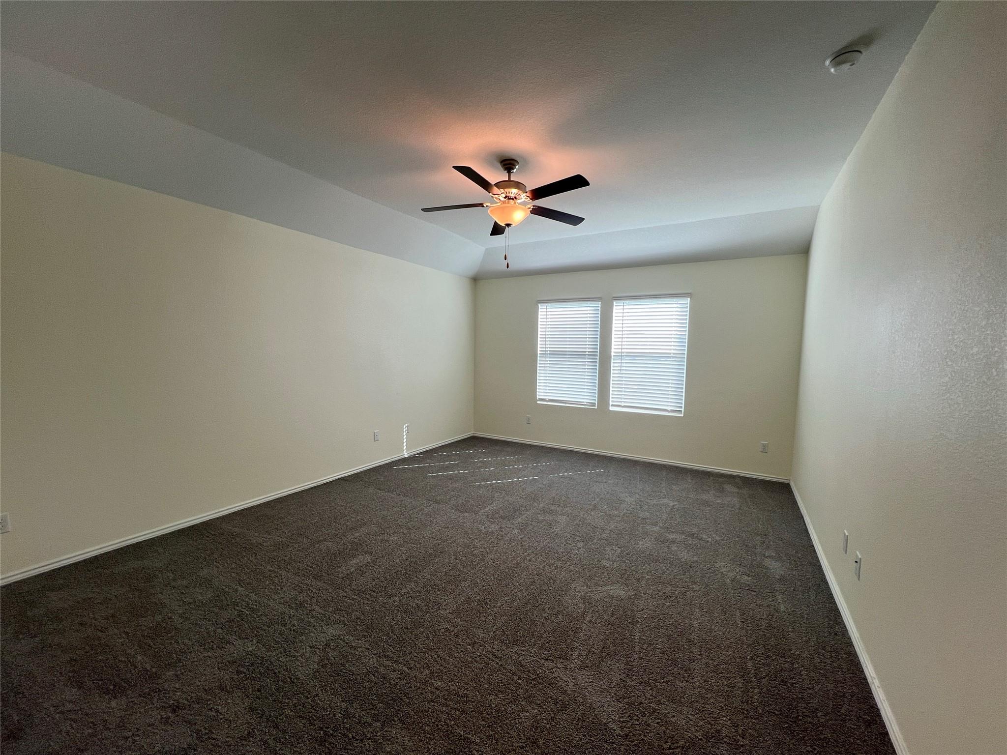 102 Wolseley Dr, Hutto, TX 78634