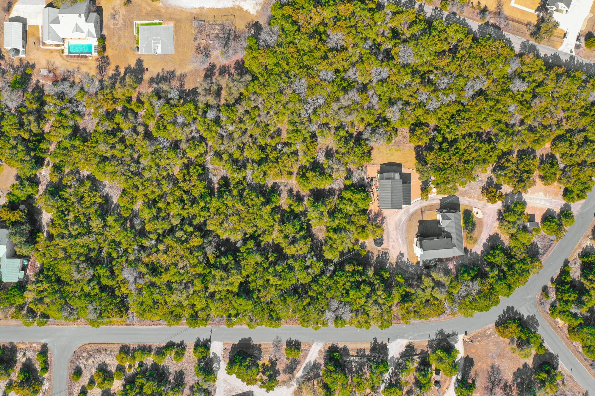 918 Debco Ln, Spicewood, TX 78669