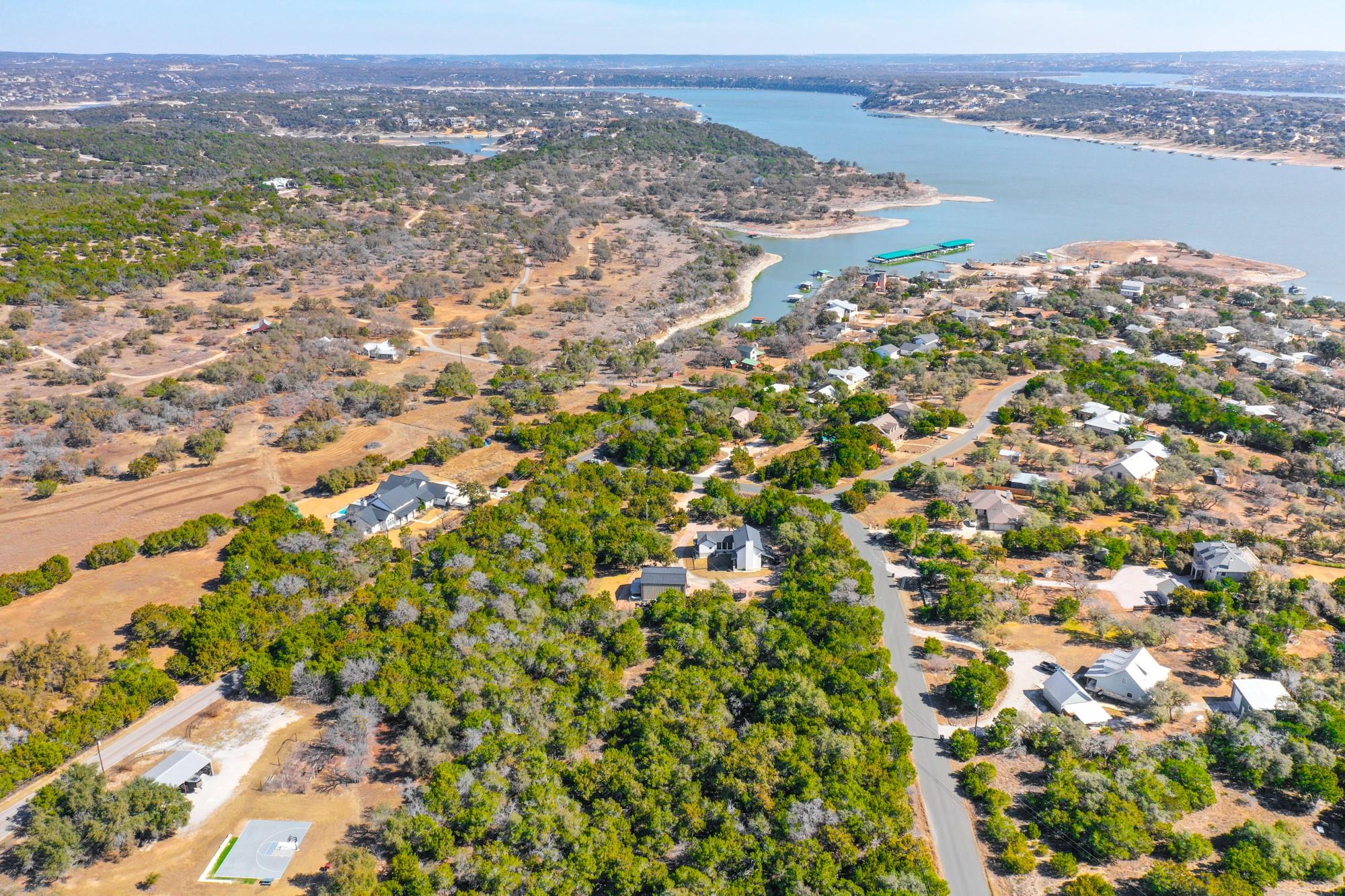 918 Debco Ln, Spicewood, TX 78669