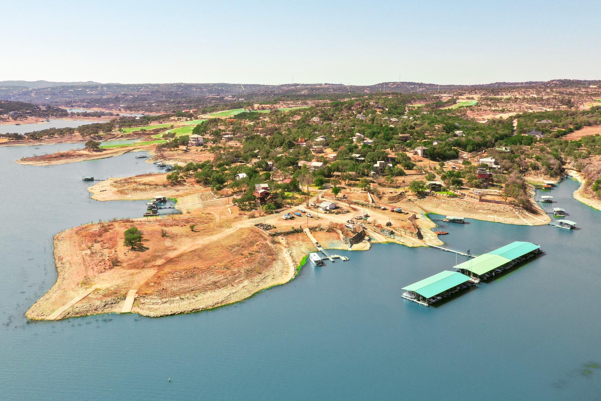 918 Debco Ln, Spicewood, TX 78669