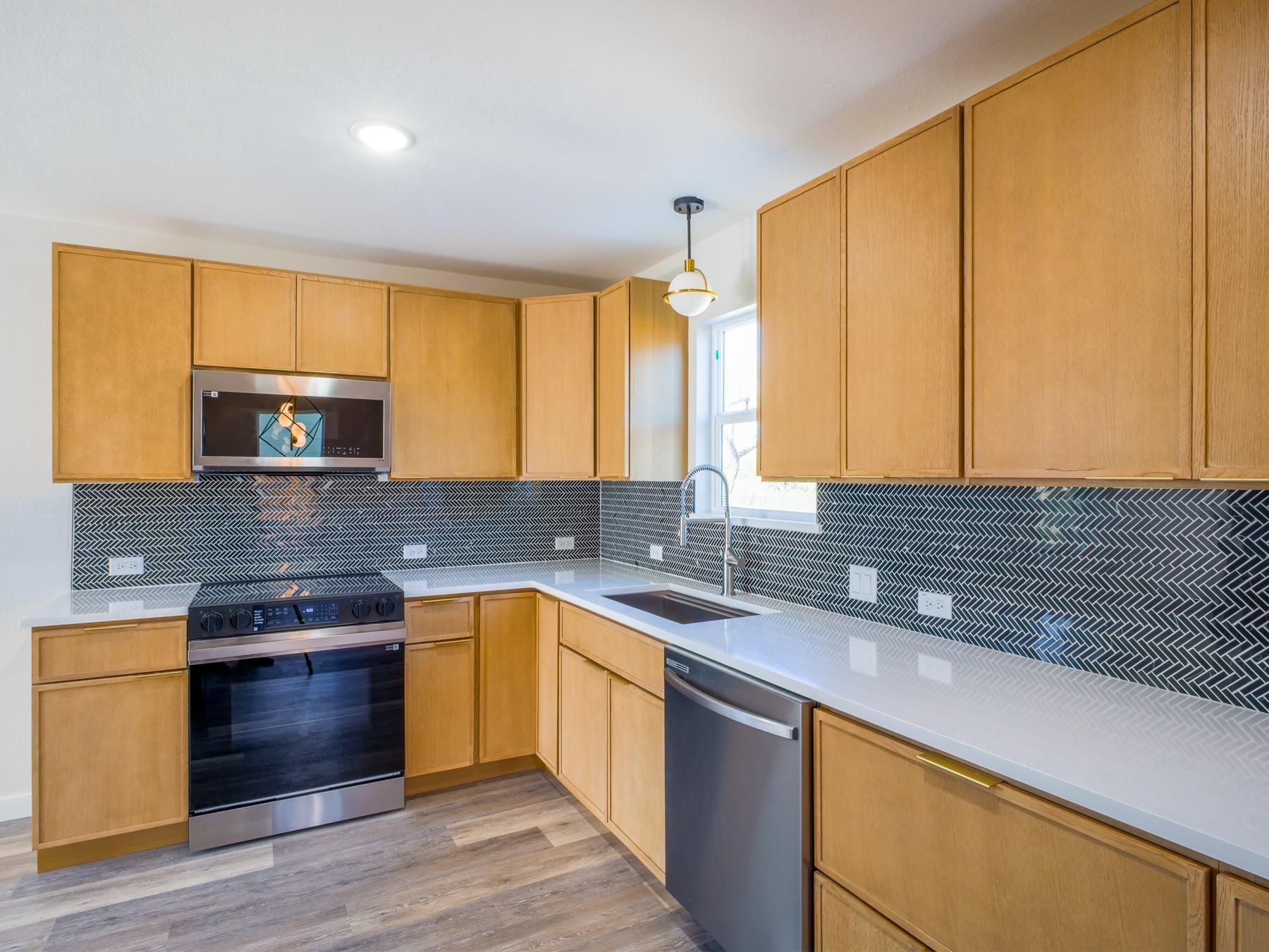 303 Cedarhill Dr, Granite Shoals, TX 78654