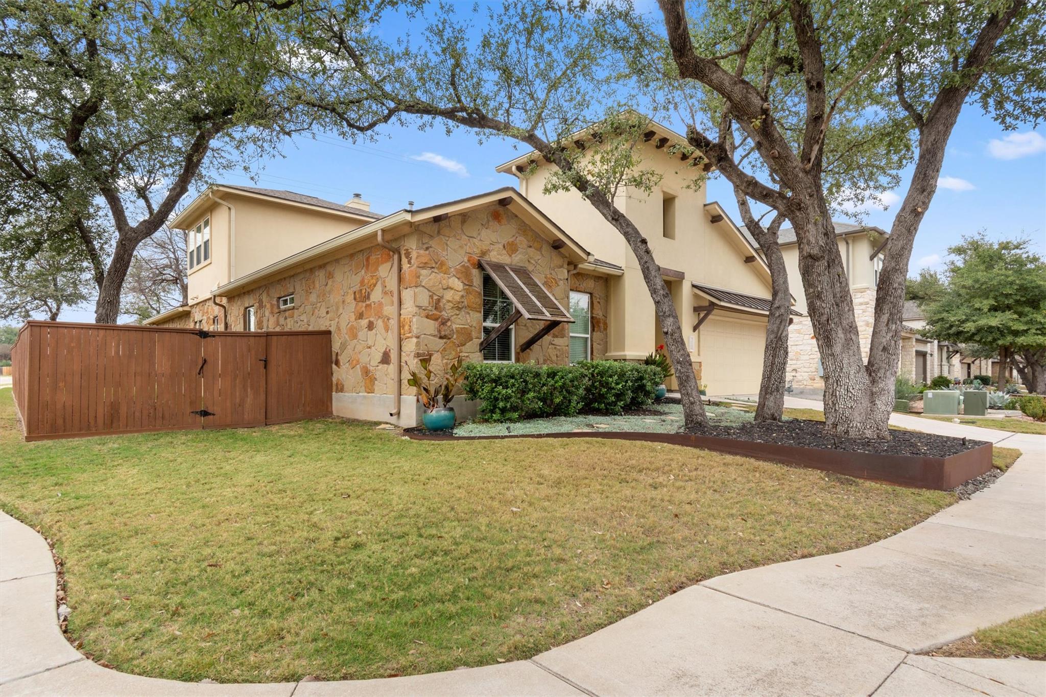 14504 Laurinburg Dr, Austin, TX 78717