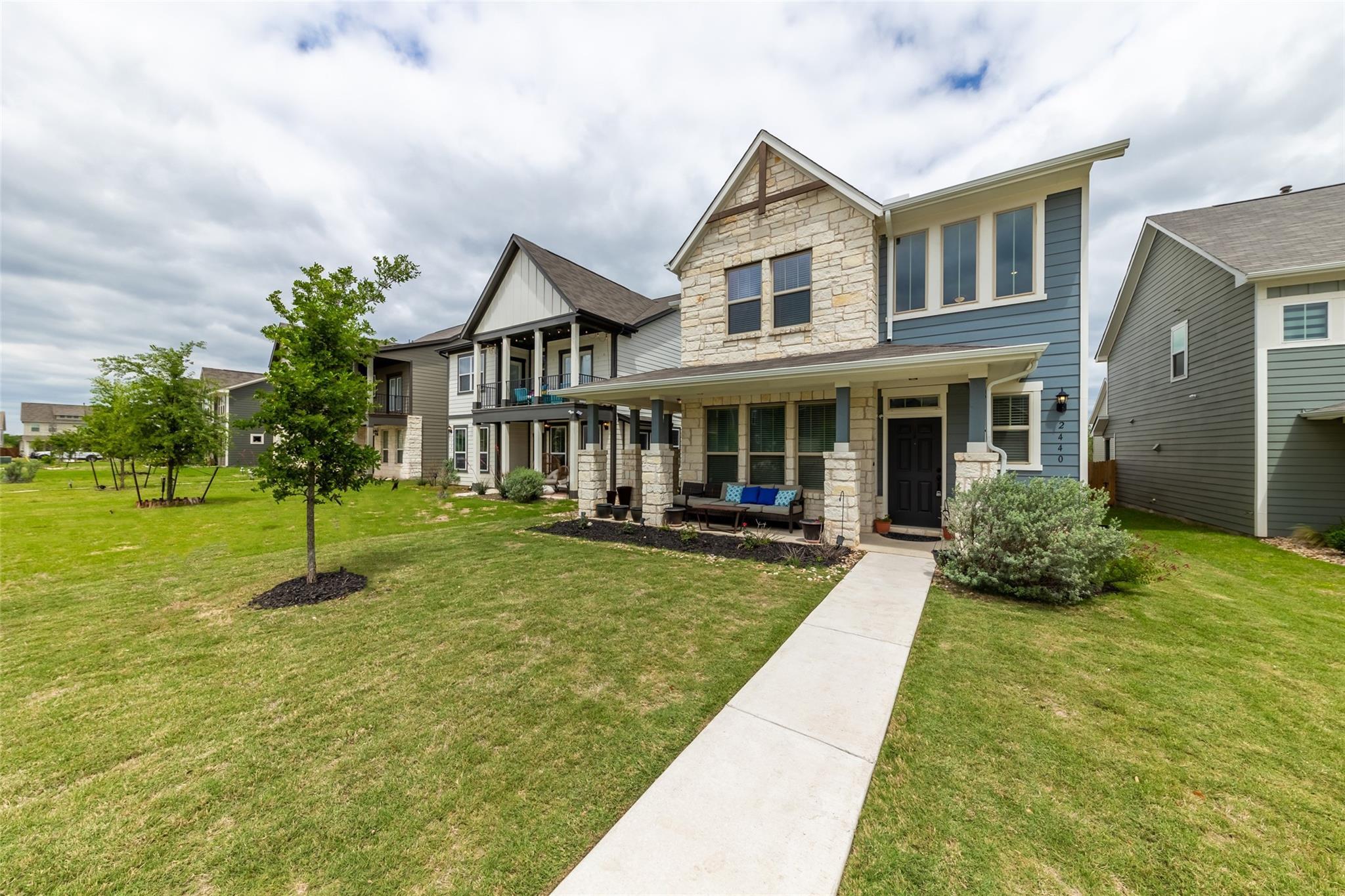 2440 Berryville Ln, Leander, TX 78641