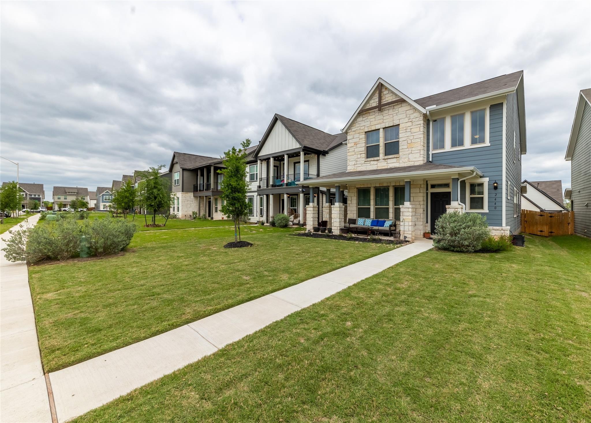 2440 Berryville Ln, Leander, TX 78641