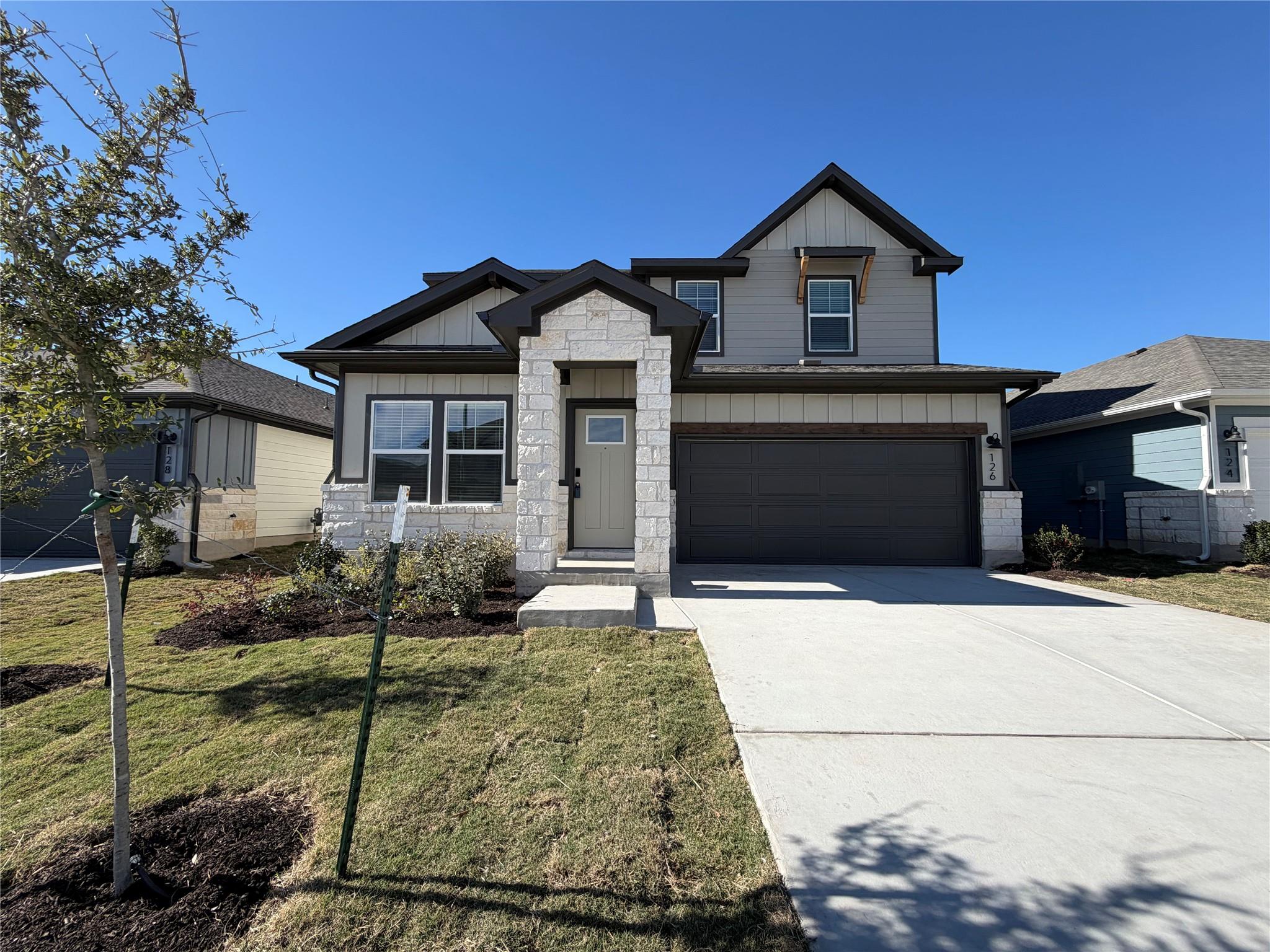 126 Holmby Dr, Hutto, TX 78634