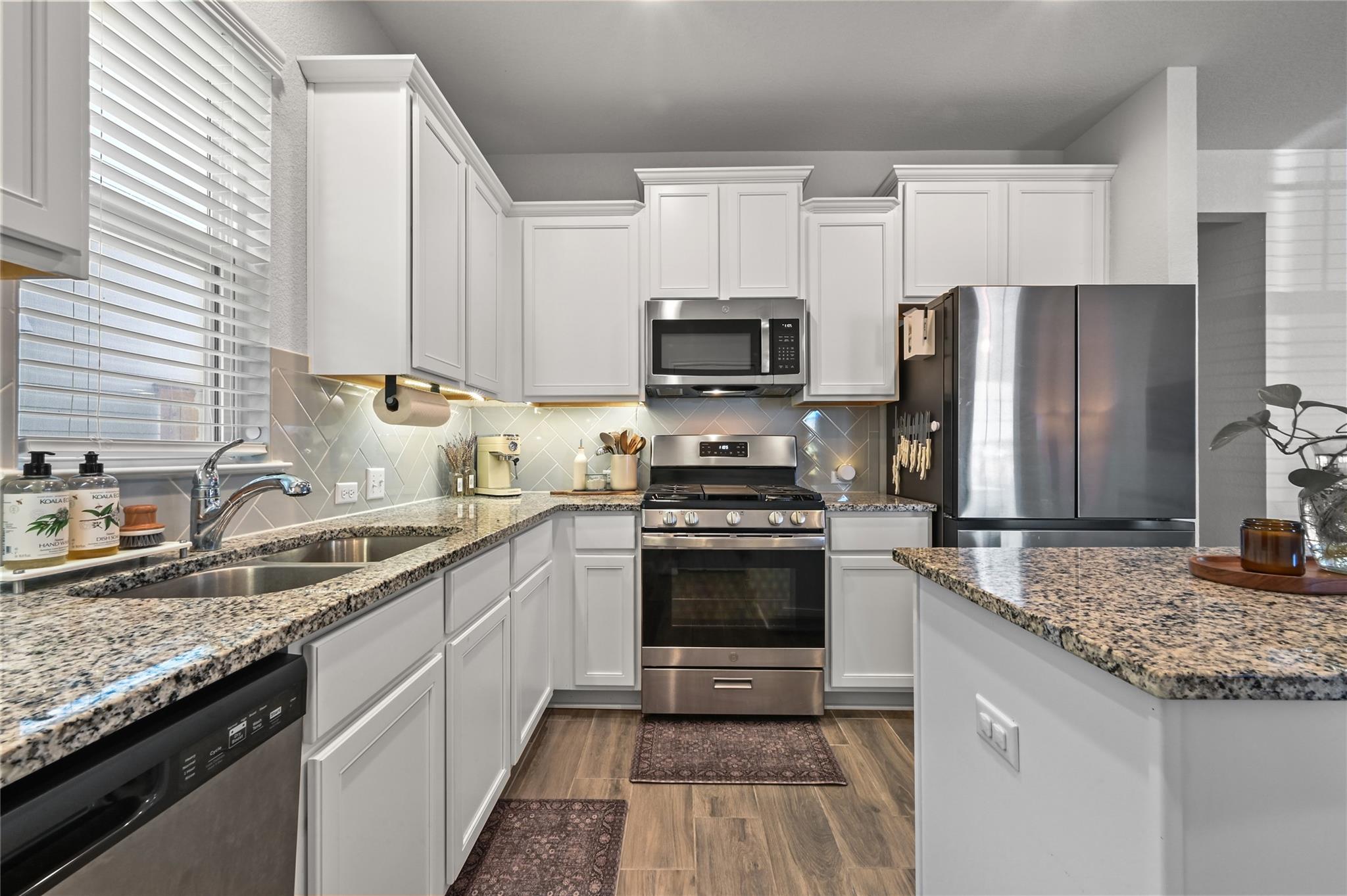 209 Duck Creek Trl, San Marcos, TX 78666