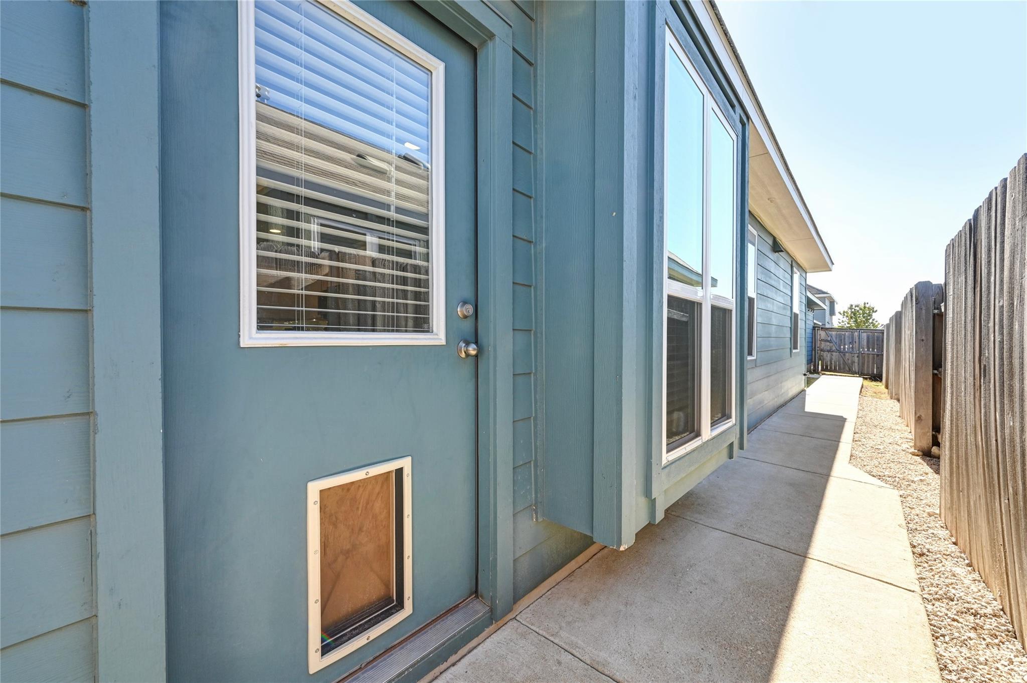 209 Duck Creek Trl, San Marcos, TX 78666