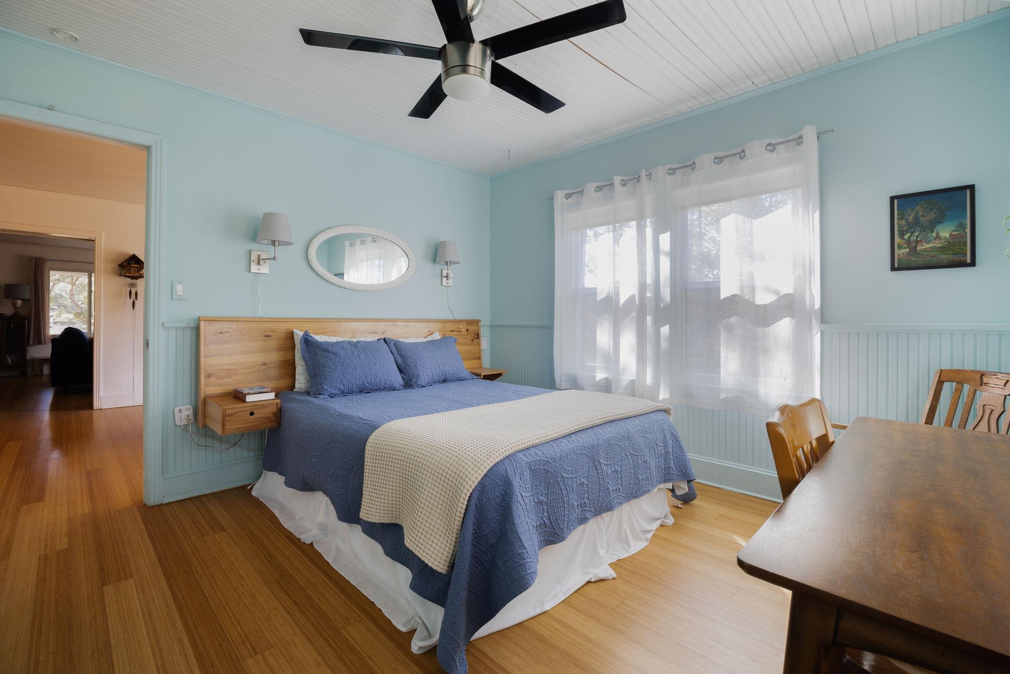 2102 Travis Heights Blvd, Austin, TX 78704