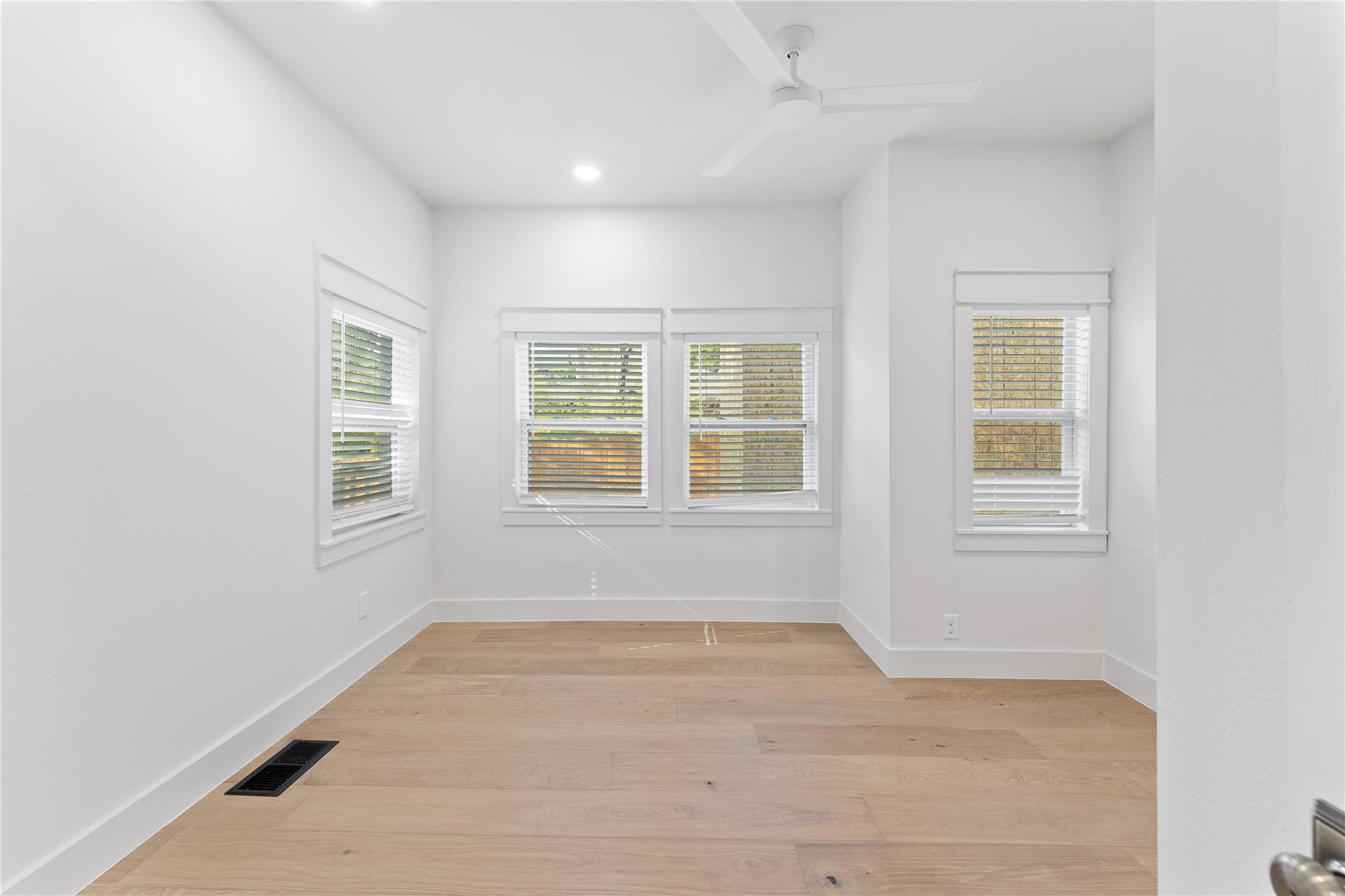 3301 Duval St, Austin, TX 78705