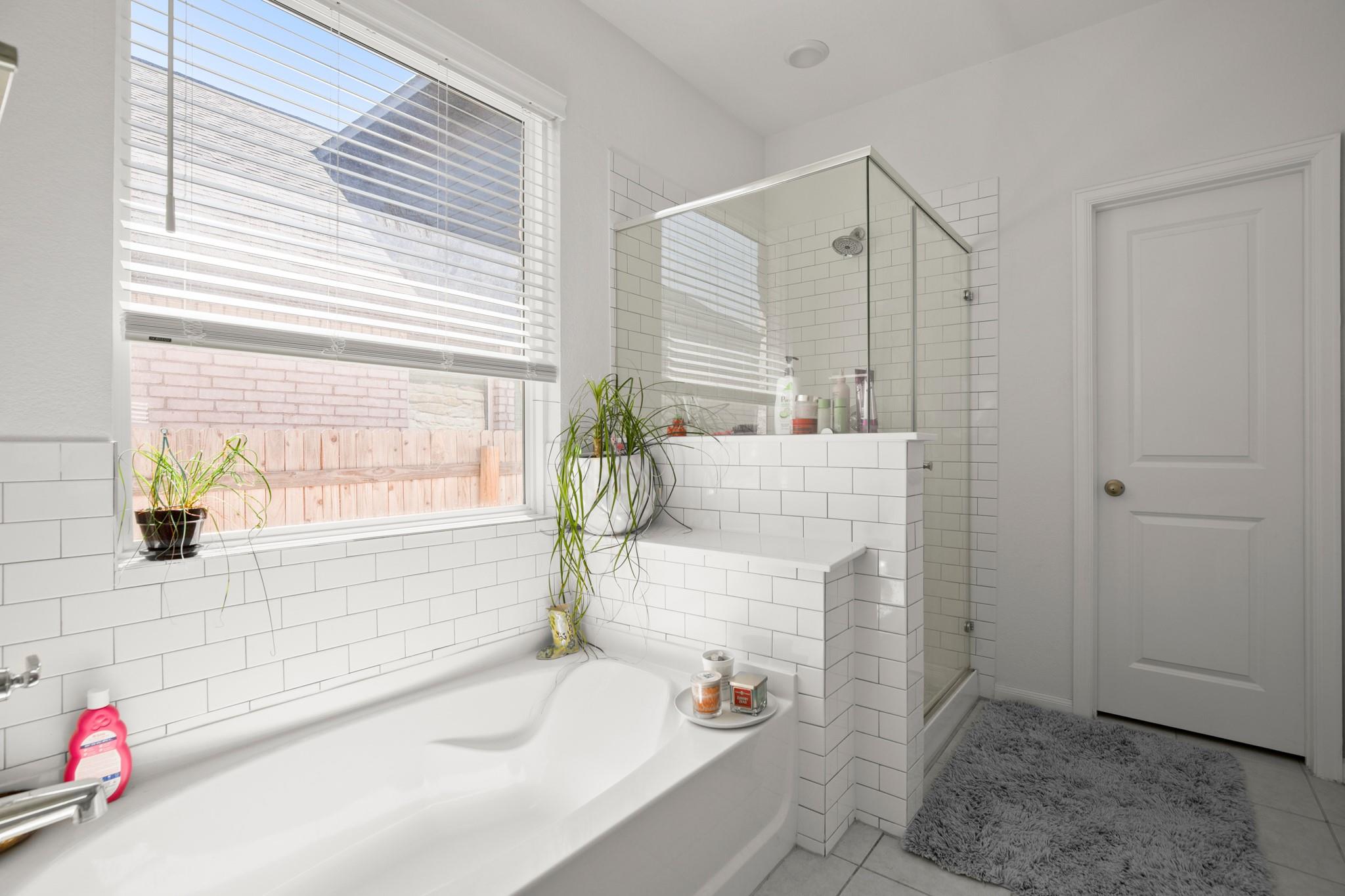 104 Camella St, Liberty Hill, TX 78642