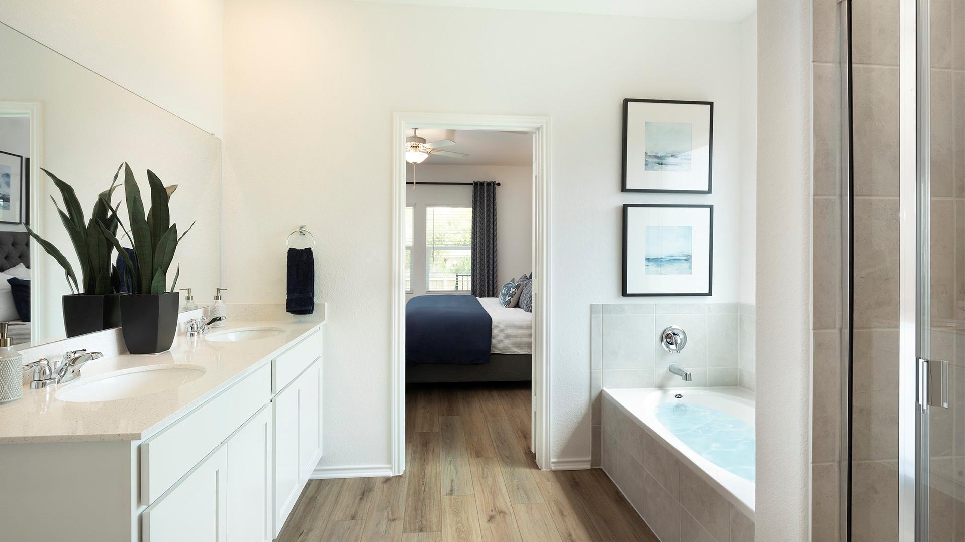 110 Goodwood St, Hutto, TX 78634