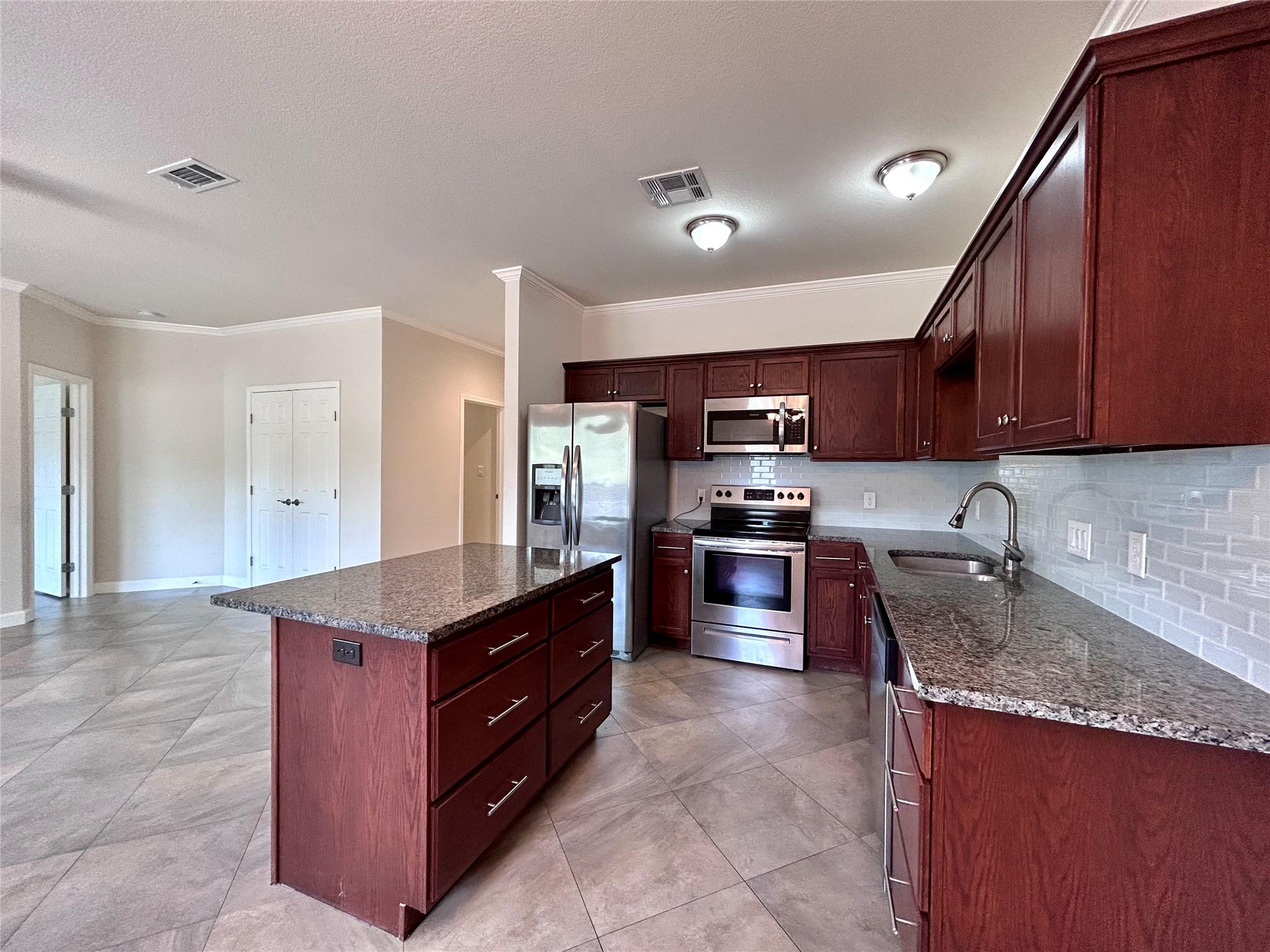 7307 Bar K Ranch Rd # B, Lago Vista, TX 78645