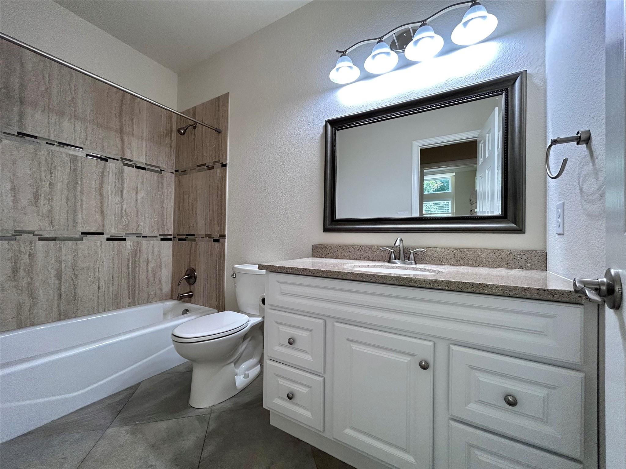 7307 Bar K Ranch Rd # B, Lago Vista, TX 78645