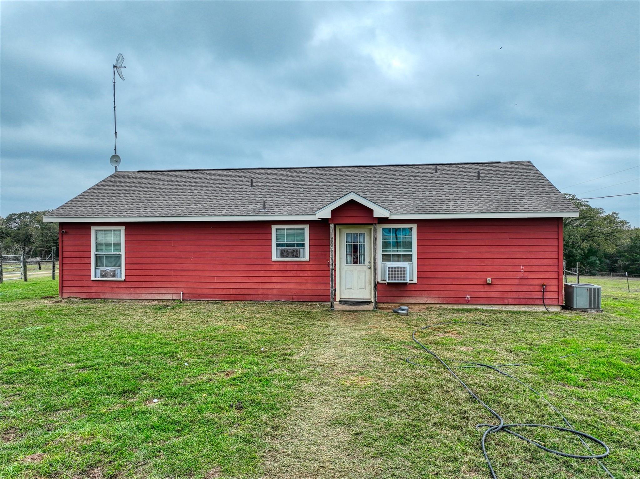 2465 County Road 314, Rockdale, TX 76567